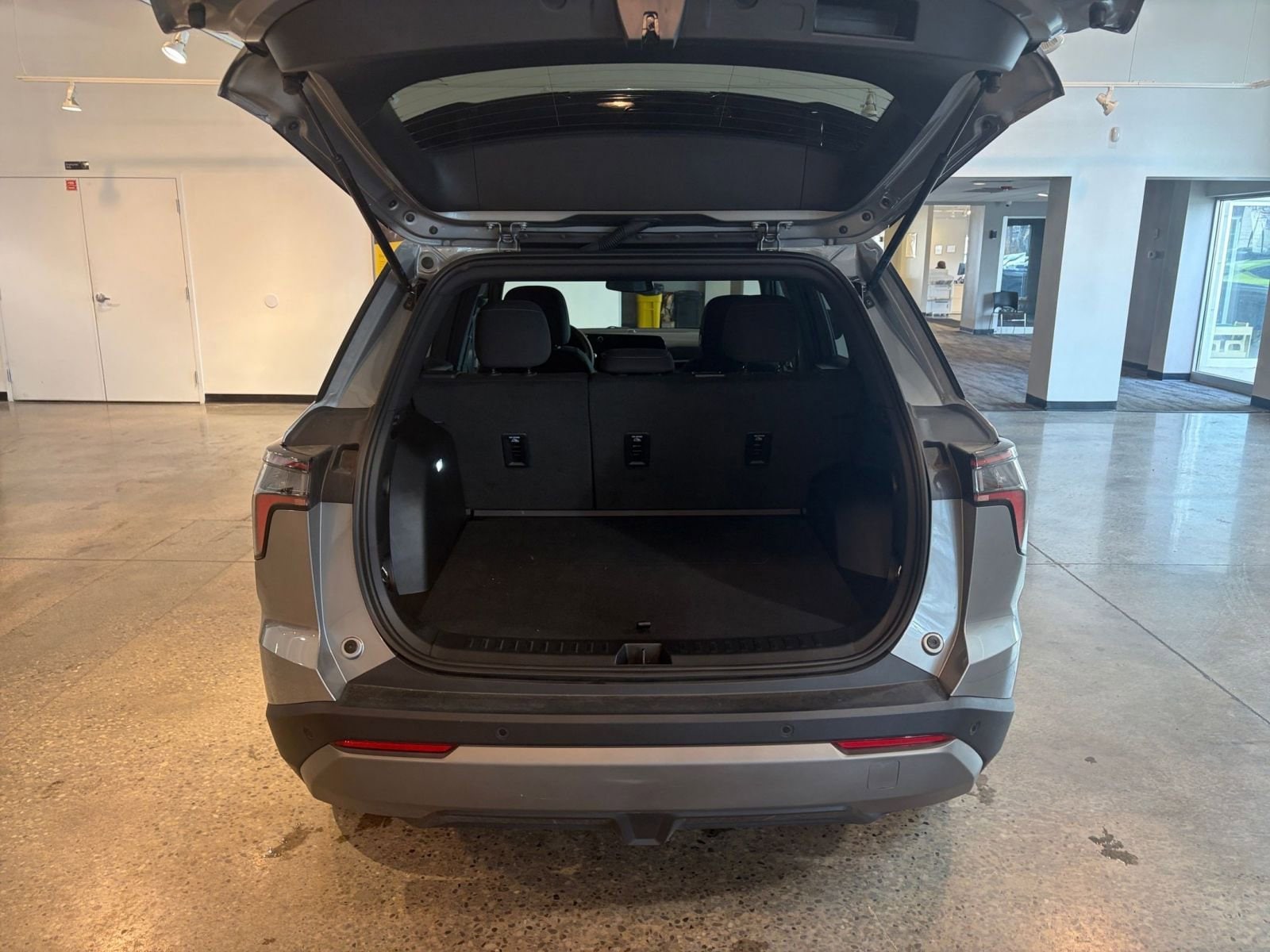 Thumbnail: 2025 Chevrolet Equinox - 30