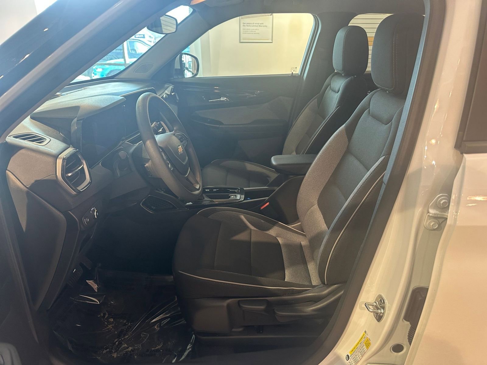 Thumbnail: 2025 Chevrolet TrailBlazer - 27