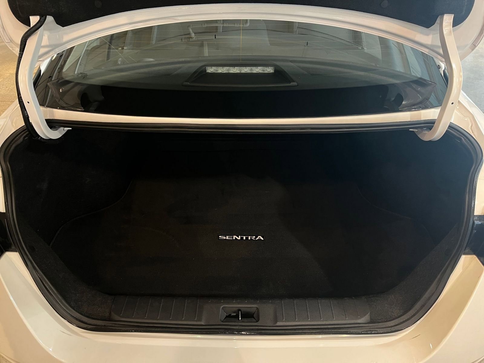 Thumbnail: 2025 Nissan Sentra - 30