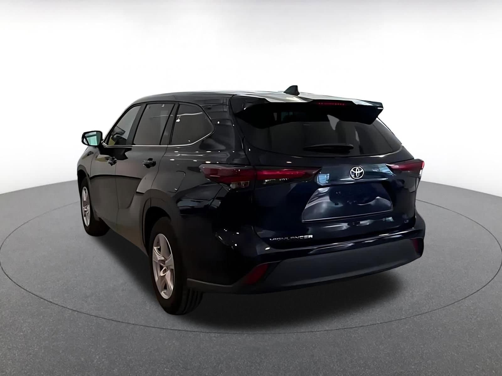 Thumbnail: 2025 Toyota Highlander - 14