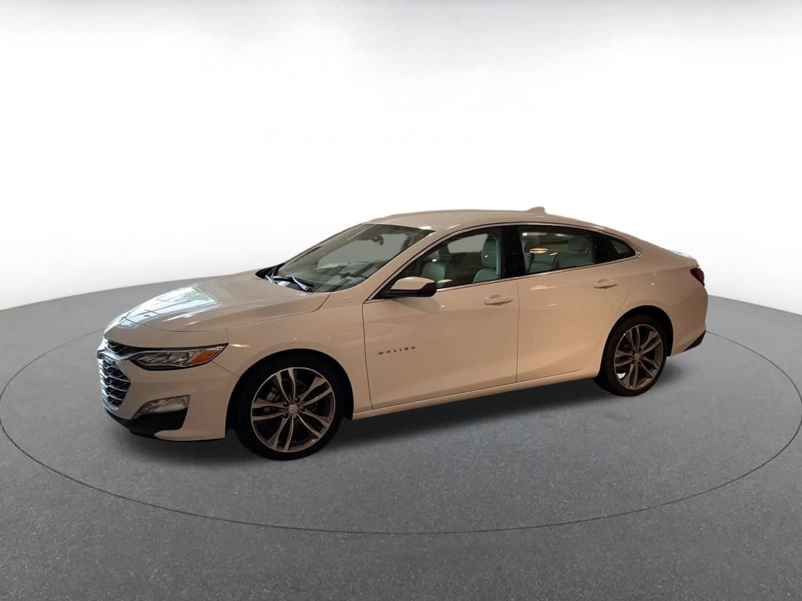 Thumbnail: 2024 Chevrolet Malibu - 8