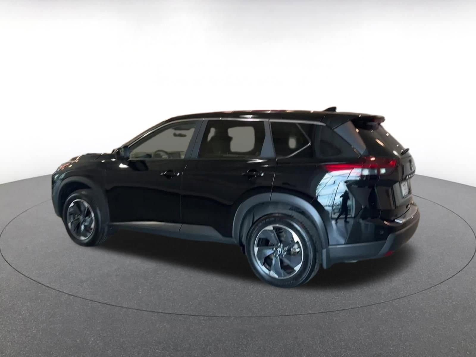 Thumbnail: 2024 Nissan Rogue - 10