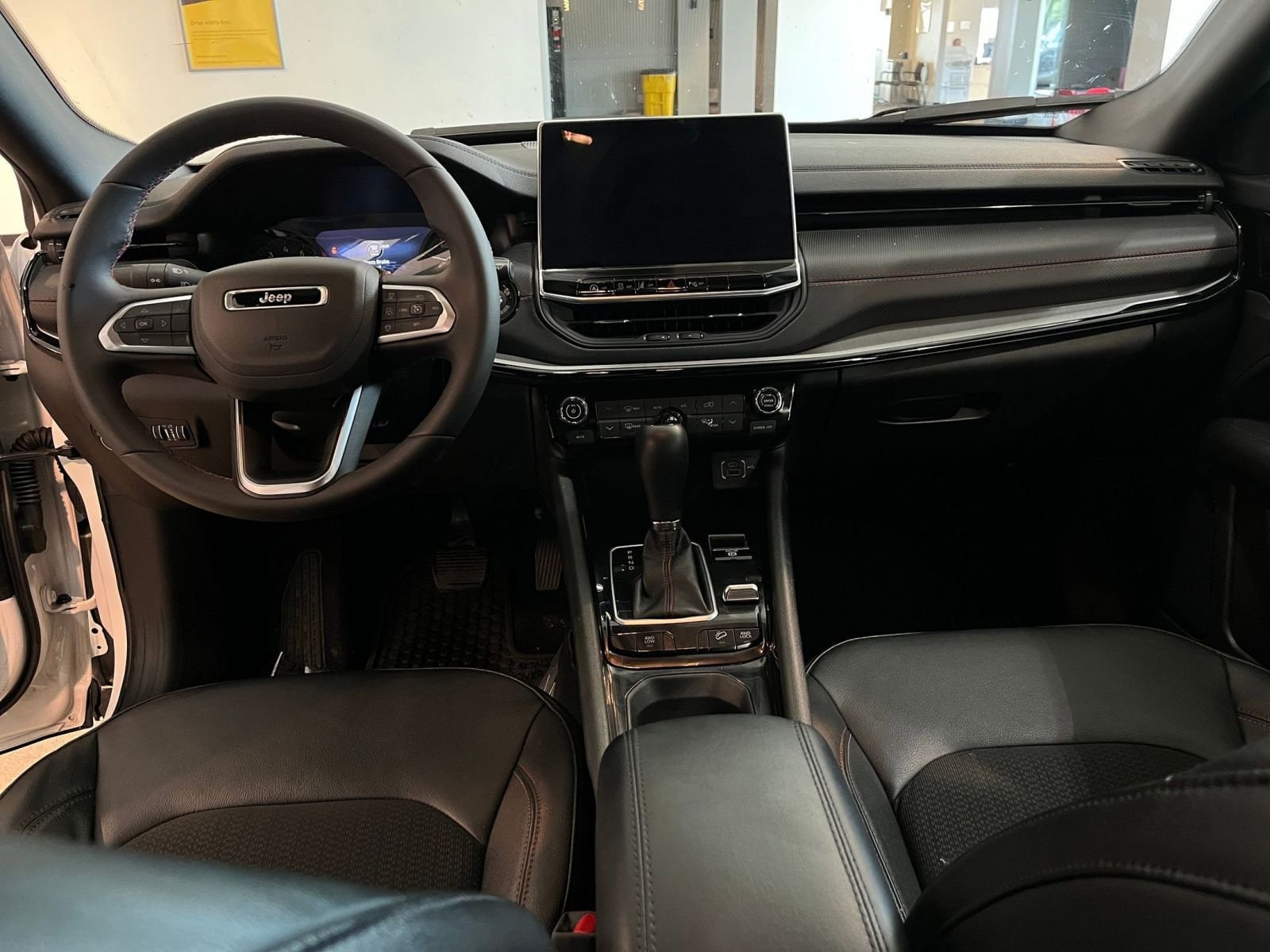 Thumbnail: 2025 Jeep Compass - 33