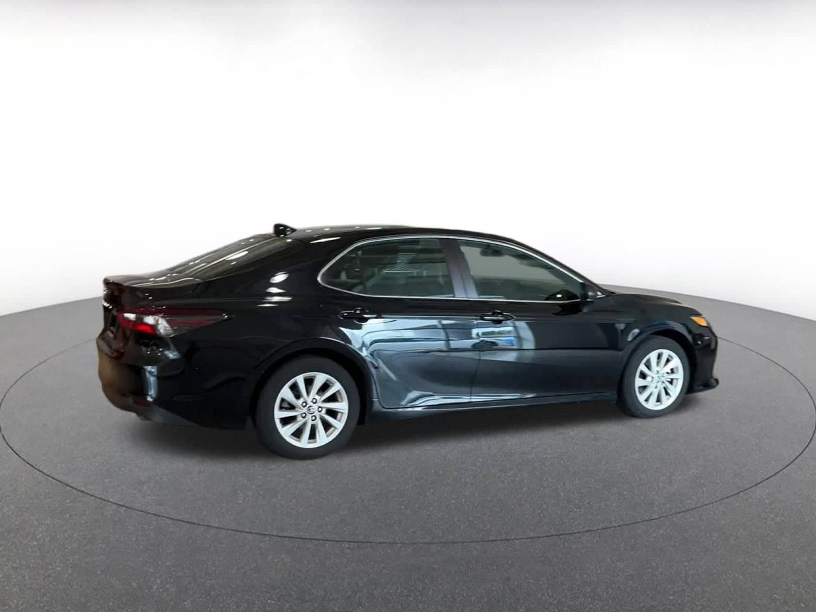 Thumbnail: 2024 Toyota Camry - 15