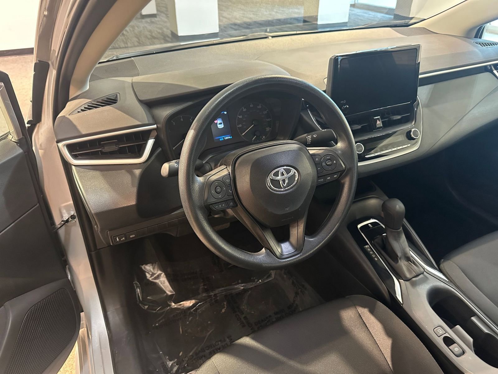 Thumbnail: 2025 Toyota Corolla - 34