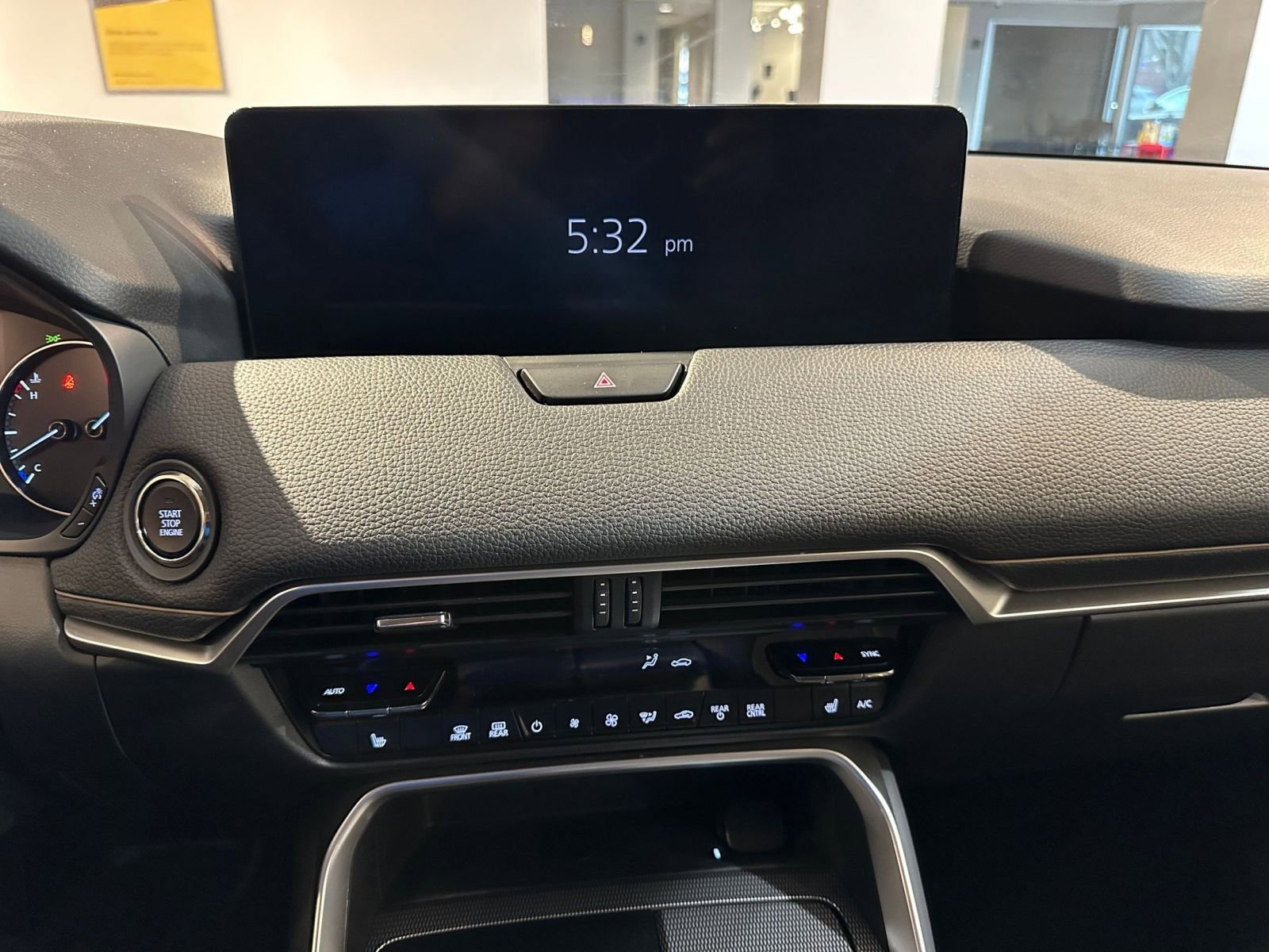 Thumbnail: 2025 Mazda CX-70 - 18