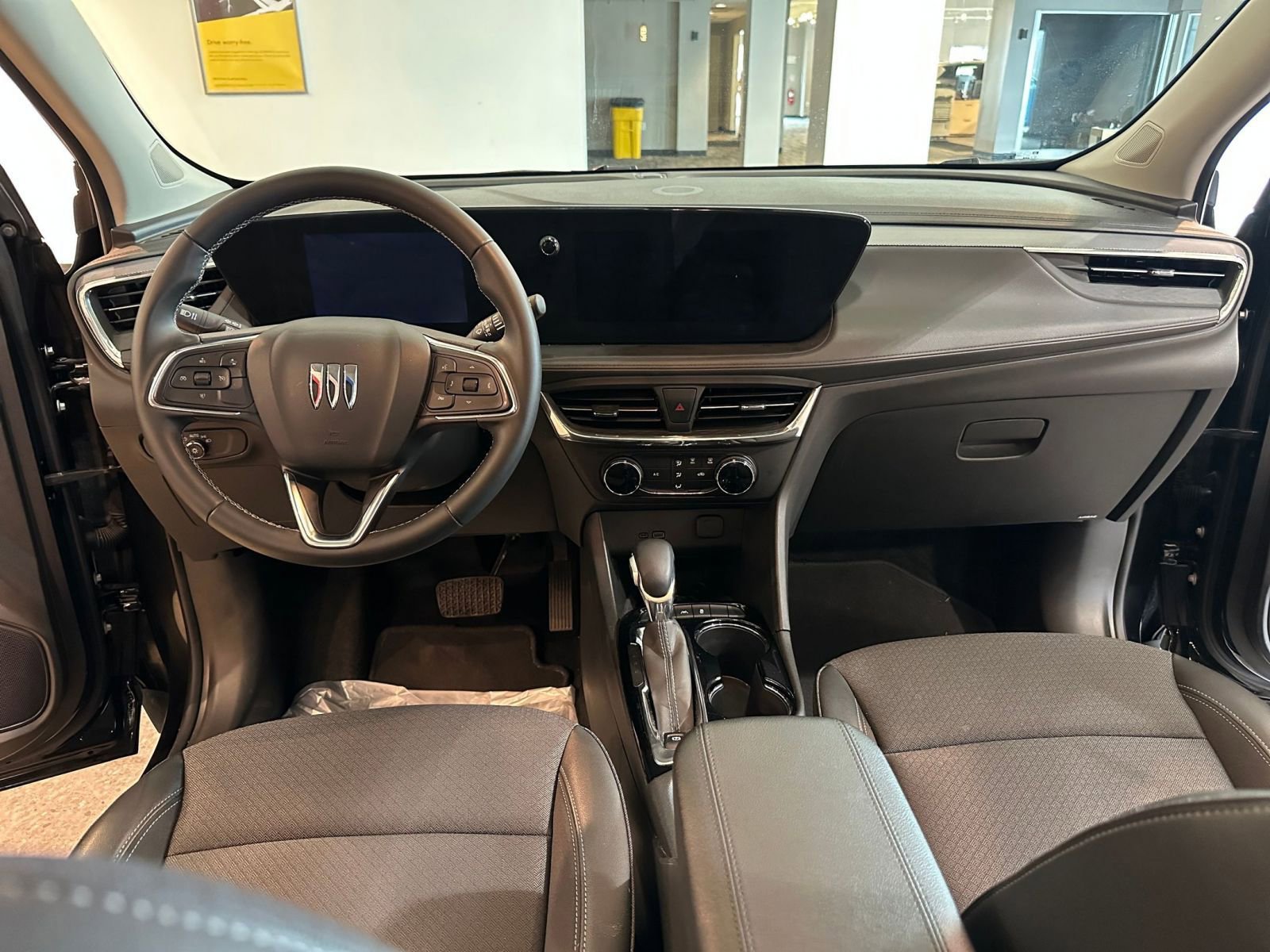 Thumbnail: 2025 Buick Encore GX - 32