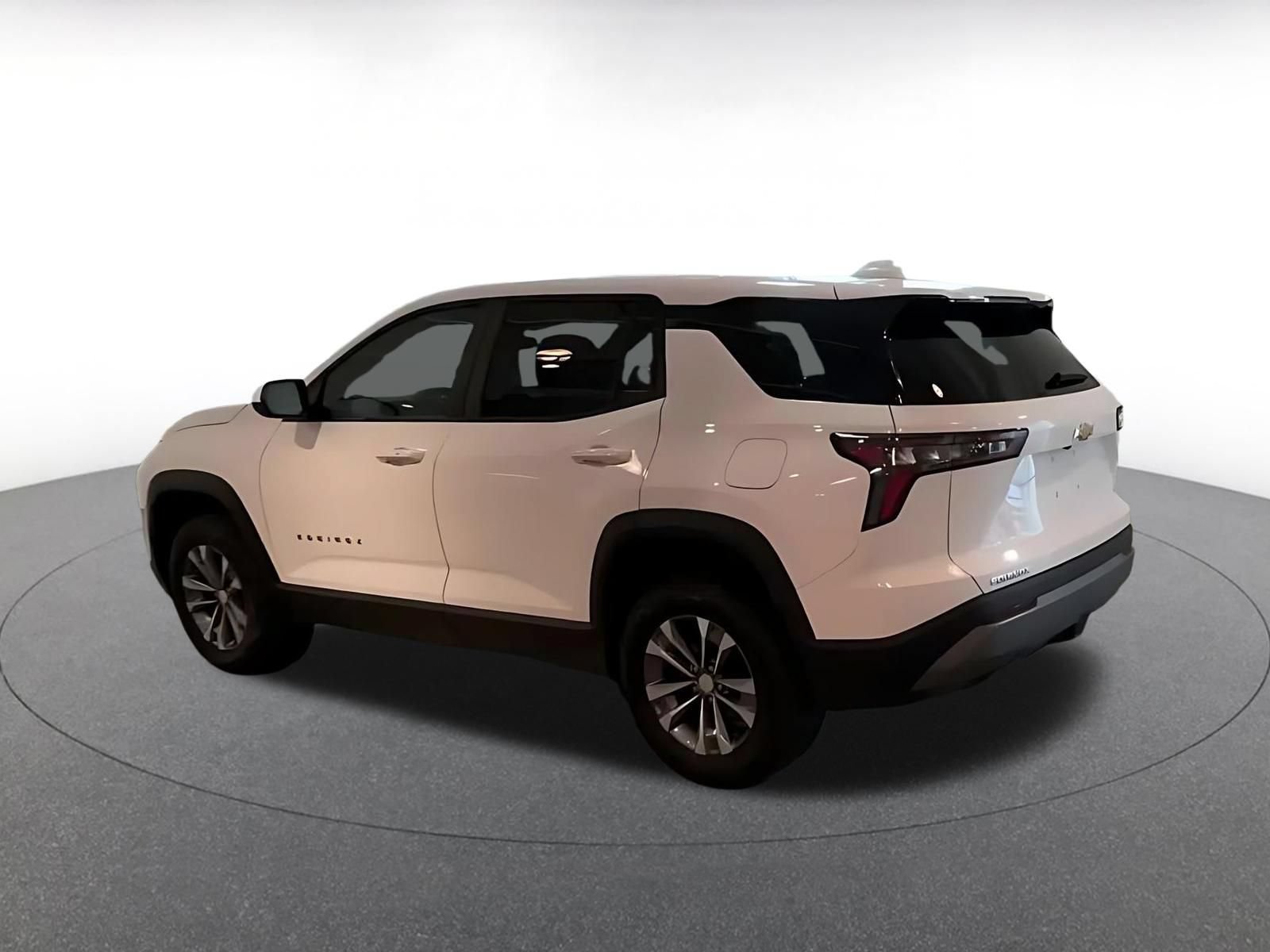 Thumbnail: 2025 Chevrolet Equinox - 10