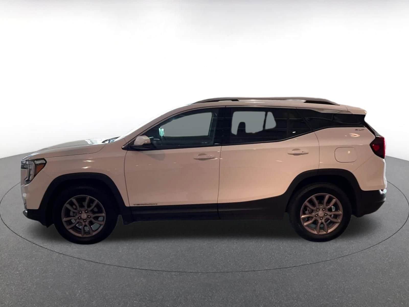 Thumbnail: 2024 GMC Terrain - 9
