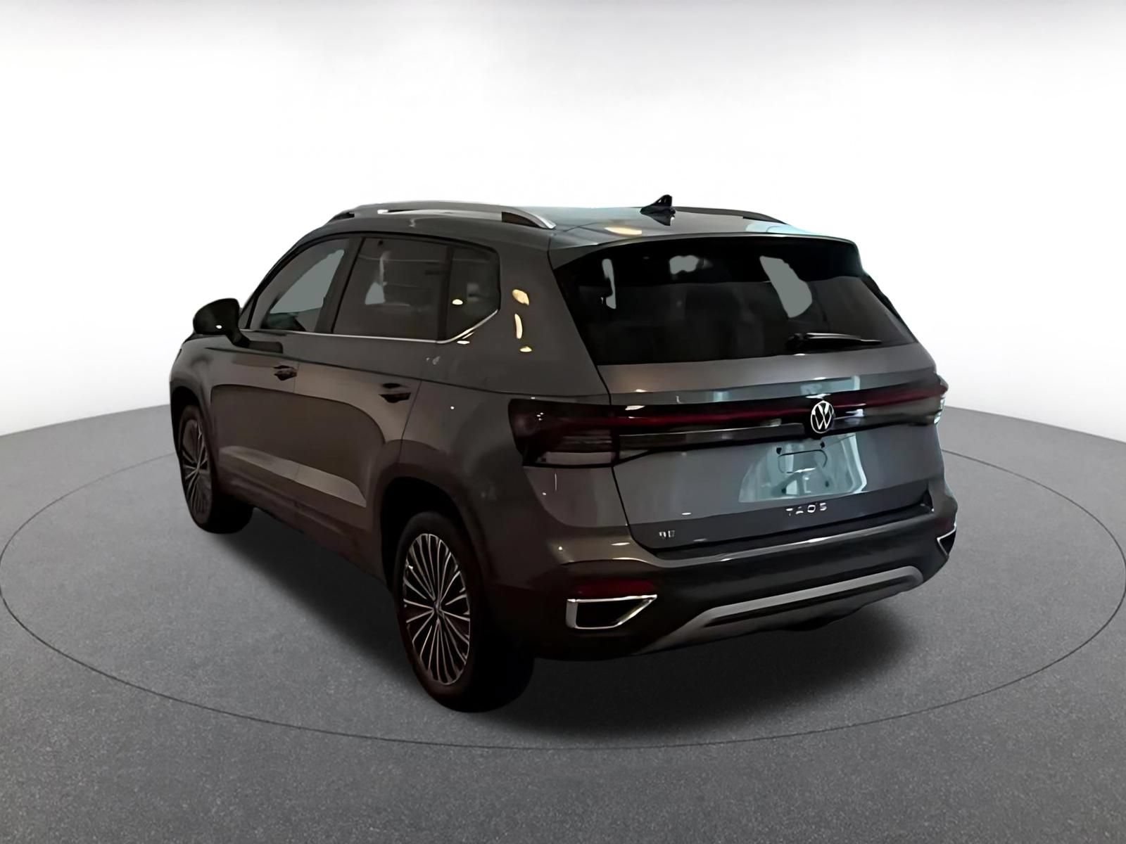 Thumbnail: 2026 Volkswagen Taos - 9
