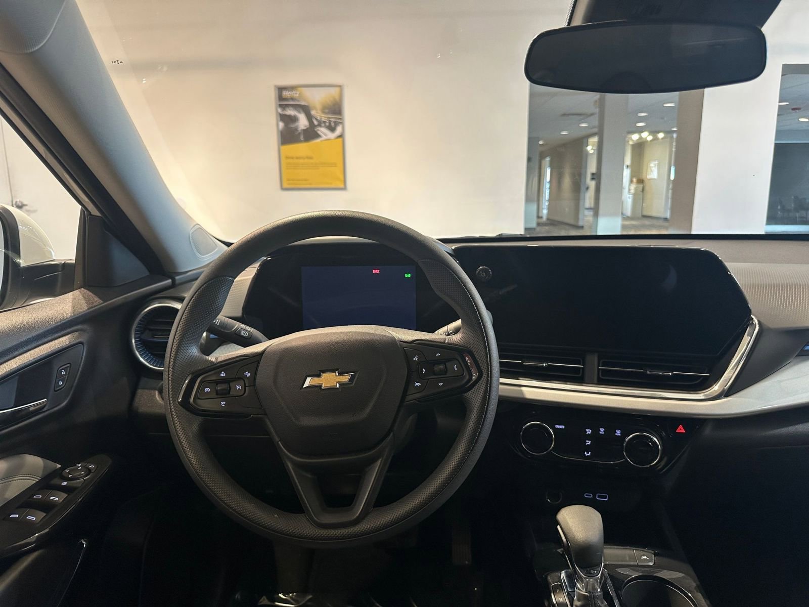 Thumbnail: 2025 Chevrolet Trax - 34