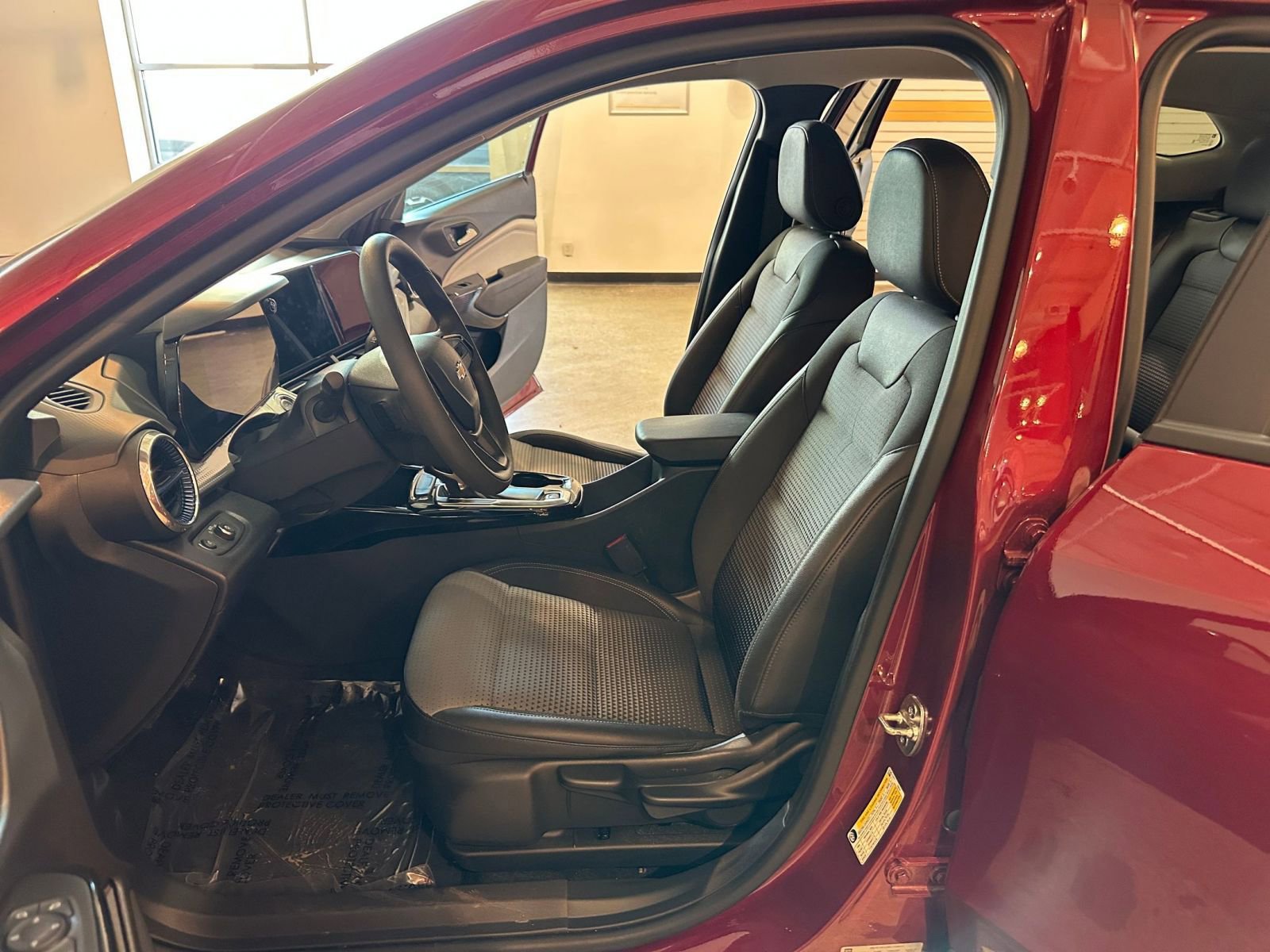 Thumbnail: 2025 Chevrolet Trax - 25