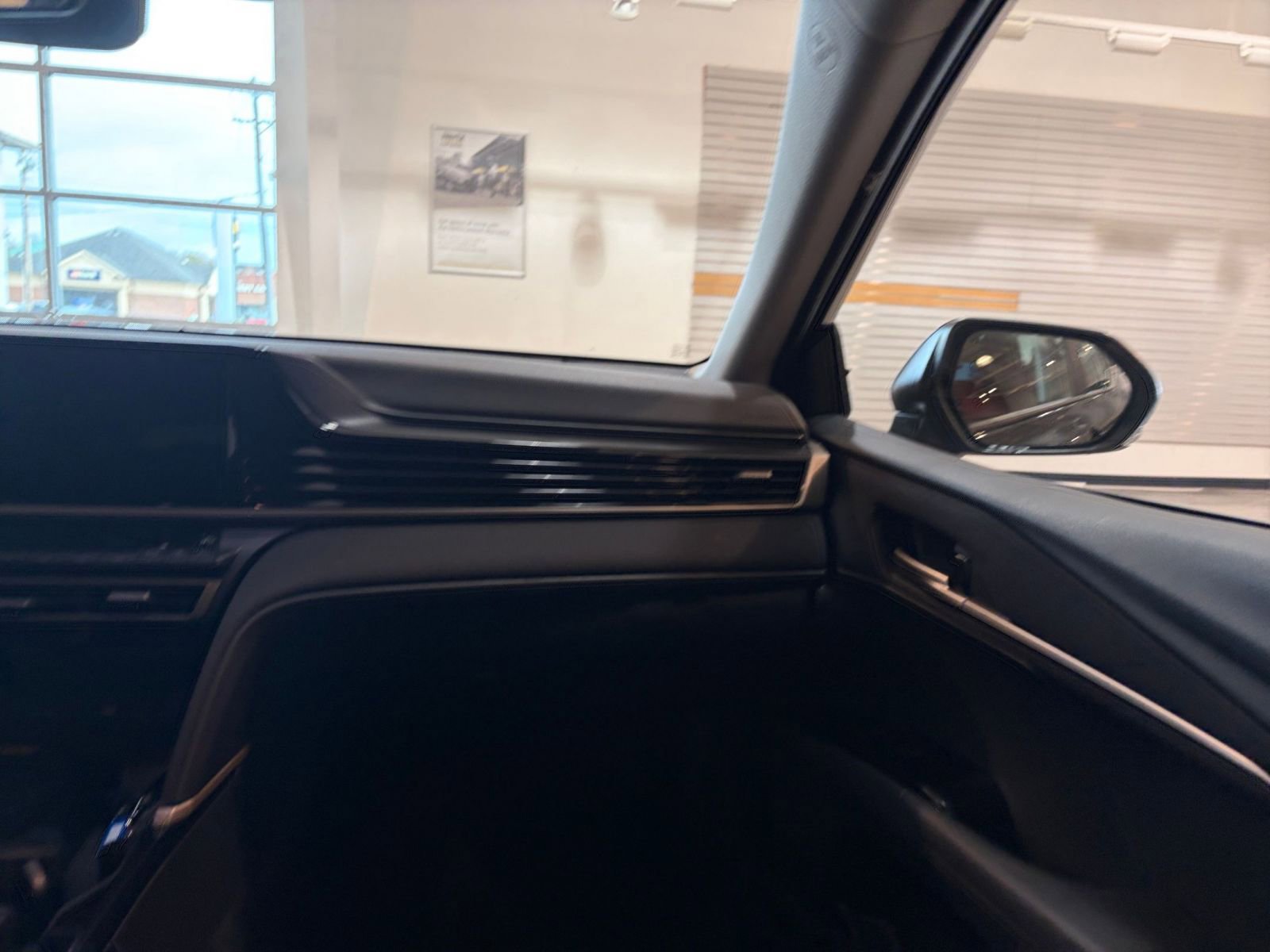 Thumbnail: 2025 Toyota Camry - 34