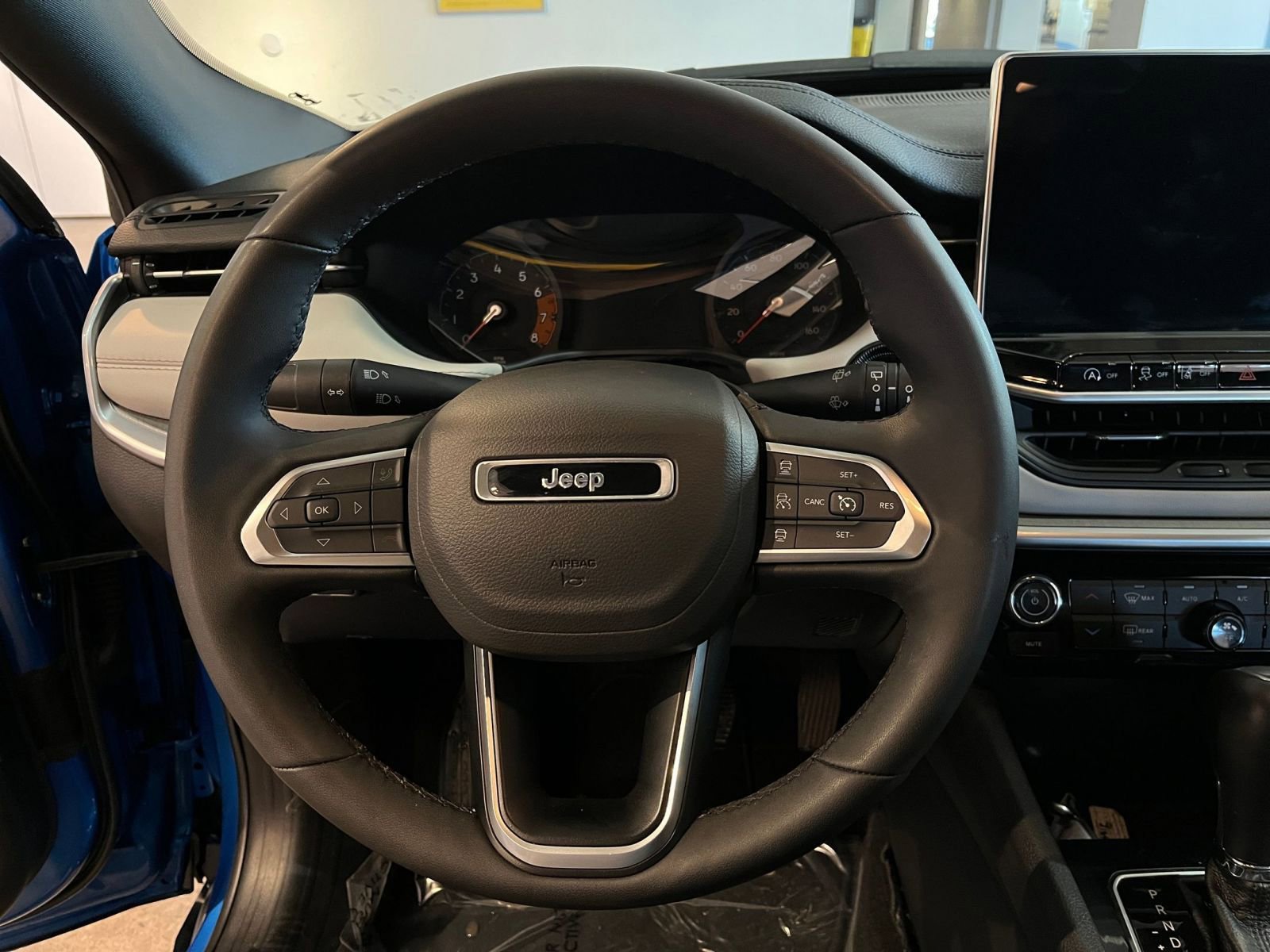 Thumbnail: 2025 Jeep Compass - 28