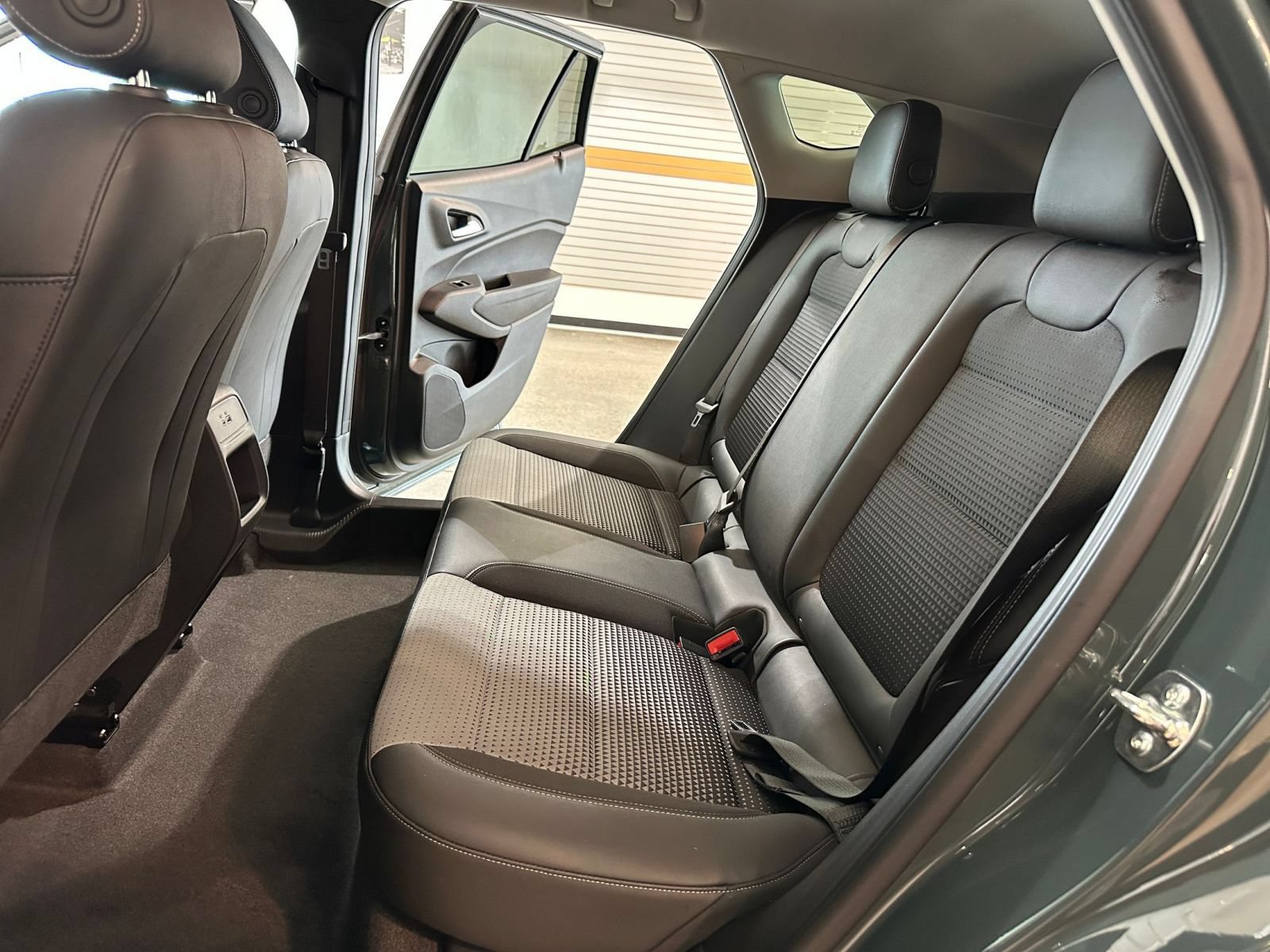 Thumbnail: 2025 Chevrolet Trax - 24