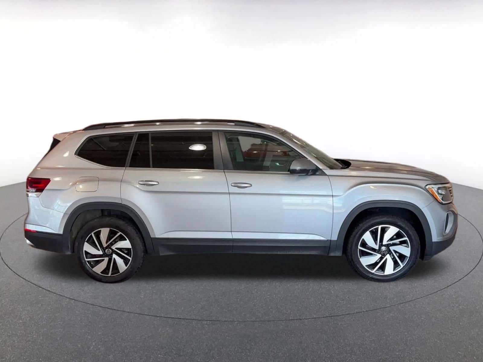 Thumbnail: 2025 Volkswagen Atlas - 16