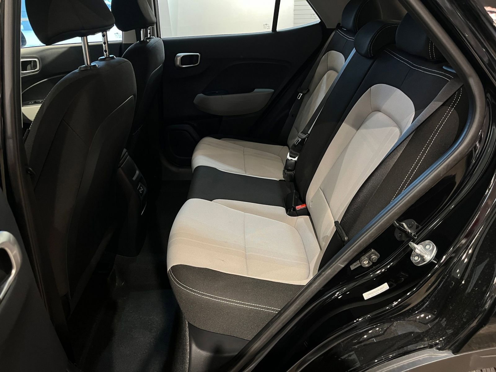 Thumbnail: 2025 Hyundai Venue - 25