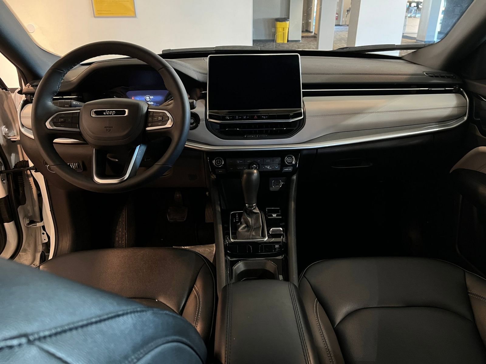 Thumbnail: 2025 Jeep Compass - 33