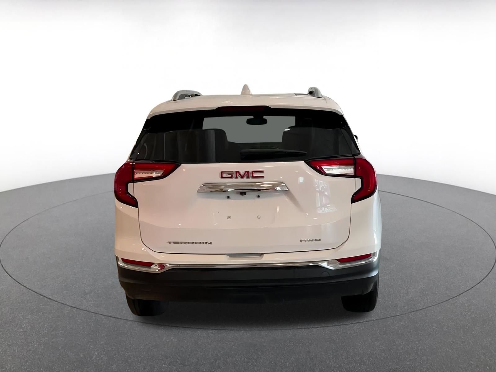Thumbnail: 2024 GMC Terrain - 12