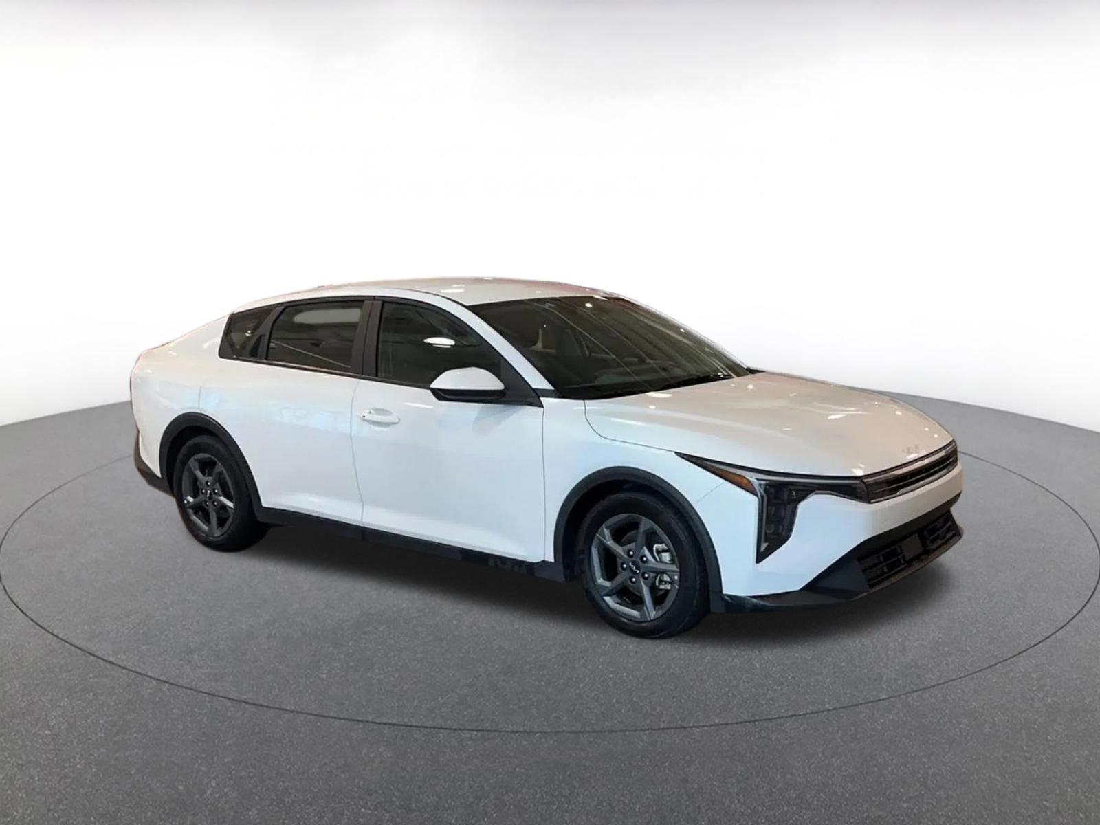 Thumbnail: 2025 Kia K4 - 2