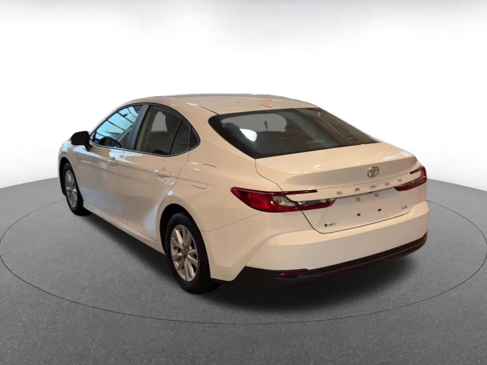 Thumbnail: 2025 Toyota Camry - 11