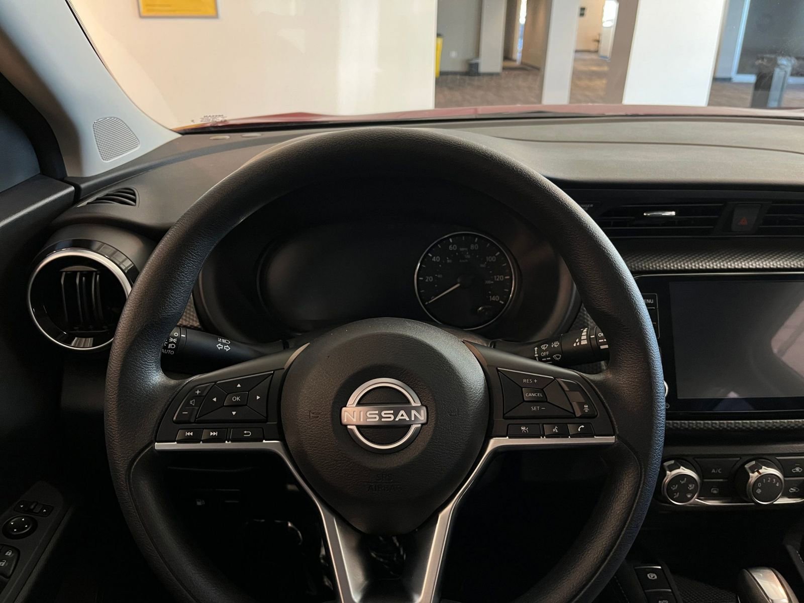 Thumbnail: 2024 Nissan Kicks - 25