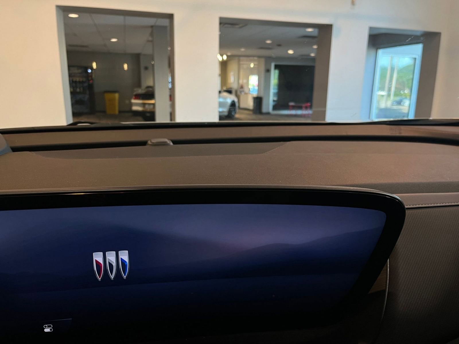 Thumbnail: 2024 Buick Envision - 18