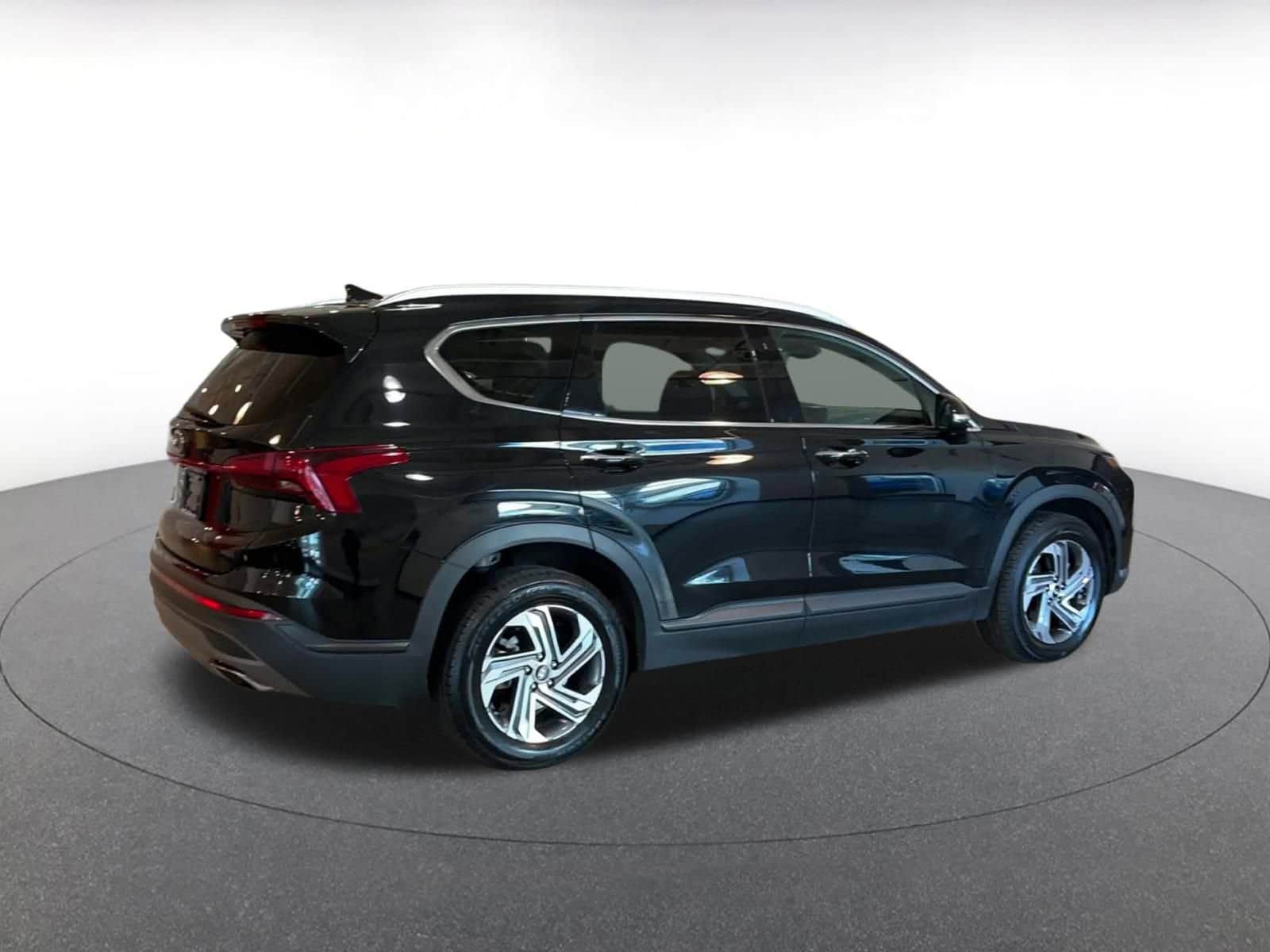 Thumbnail: 2023 Hyundai Santa Fe - 15