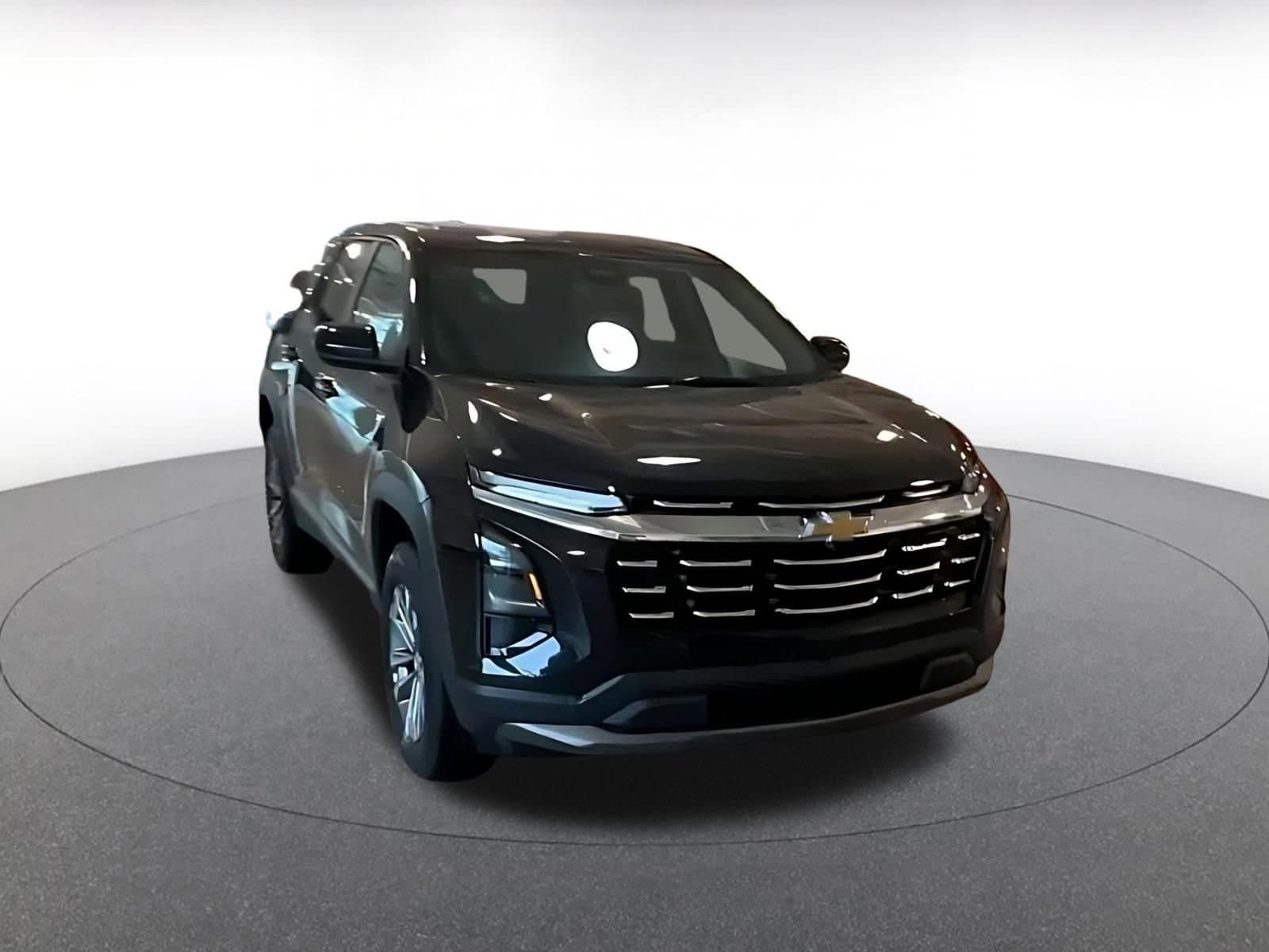 Thumbnail: 2025 Chevrolet Equinox - 3