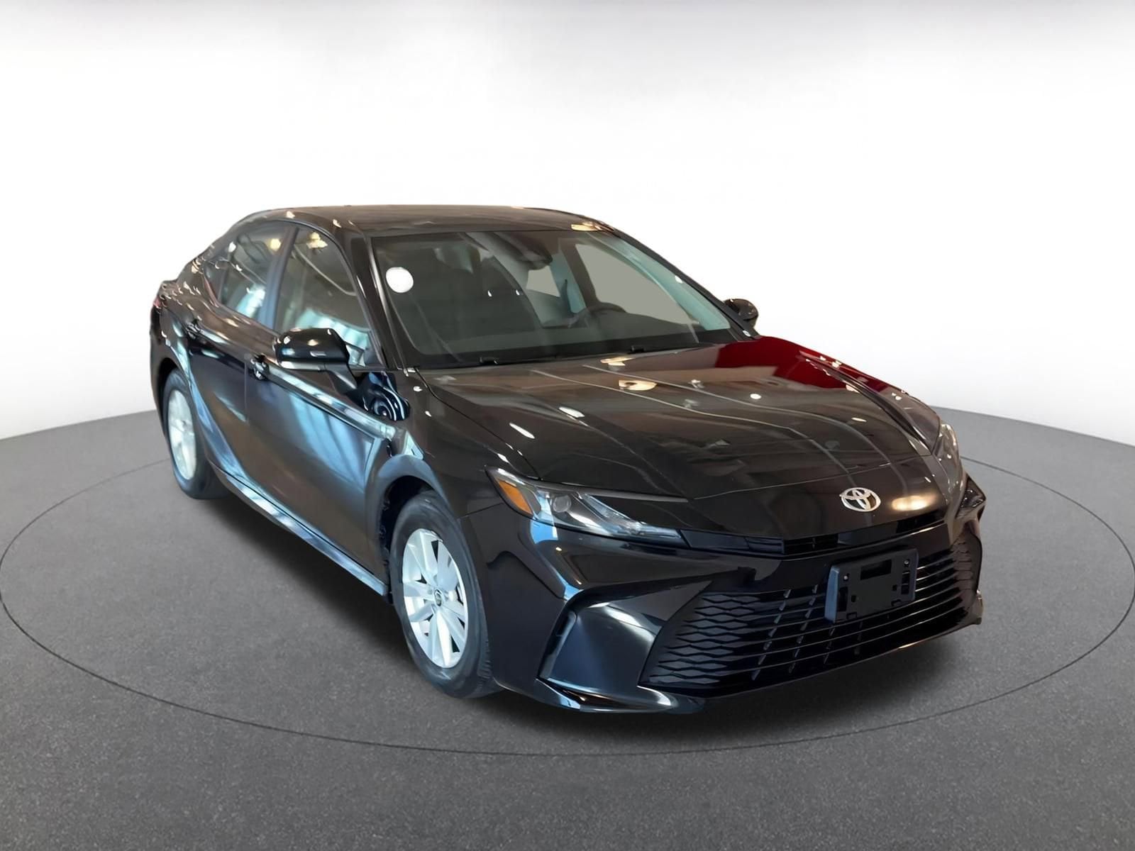 Thumbnail: 2025 Toyota Camry - 3