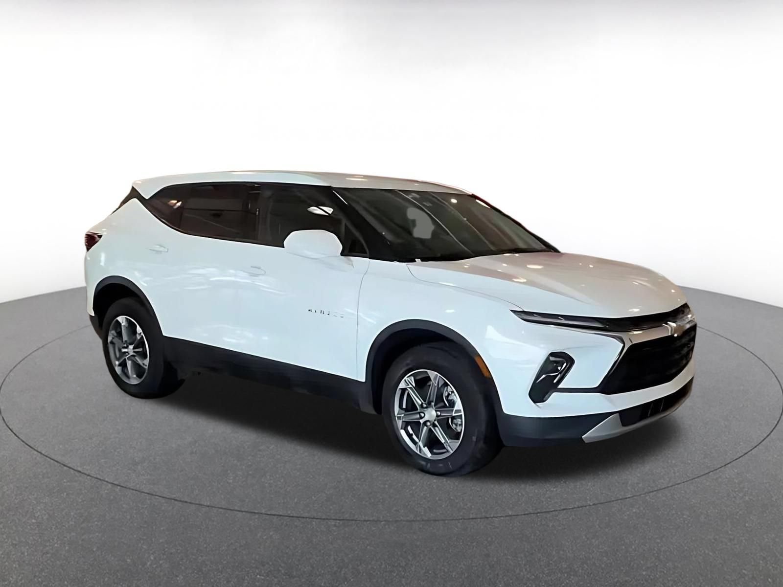 Thumbnail: 2025 Chevrolet Blazer - 2