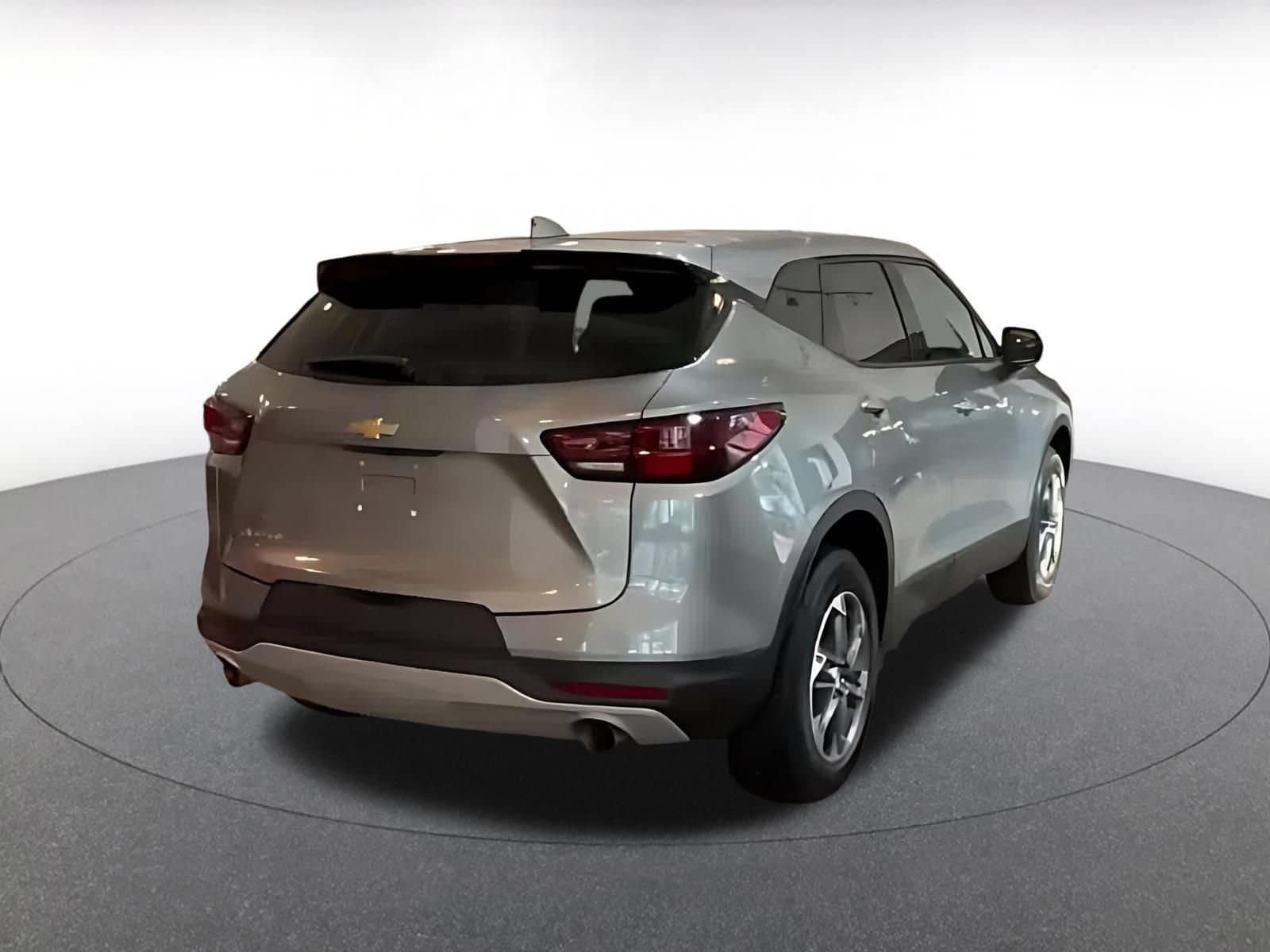 Thumbnail: 2025 Chevrolet Blazer - 10