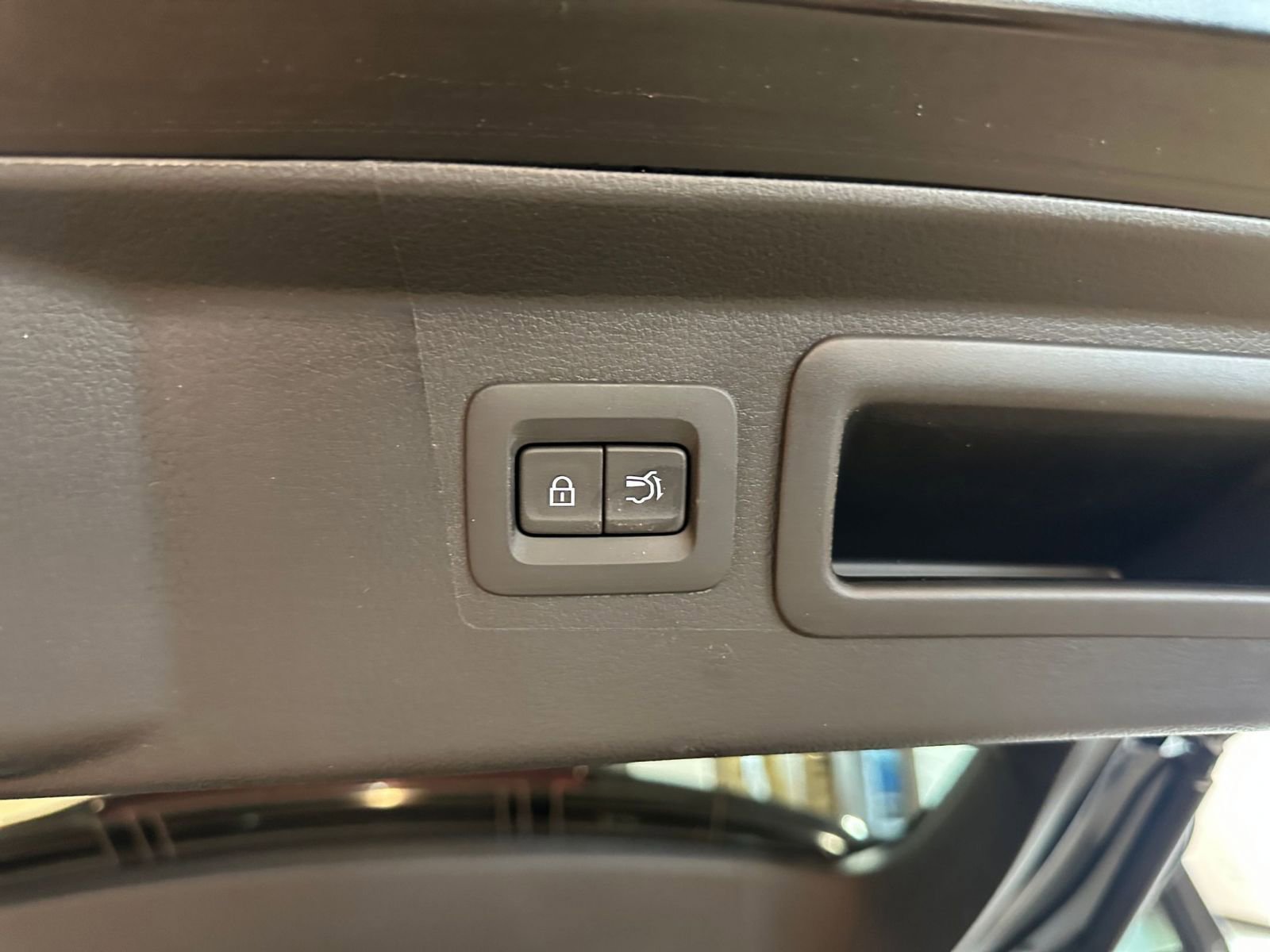 Thumbnail: 2025 Mazda CX-50 - 23