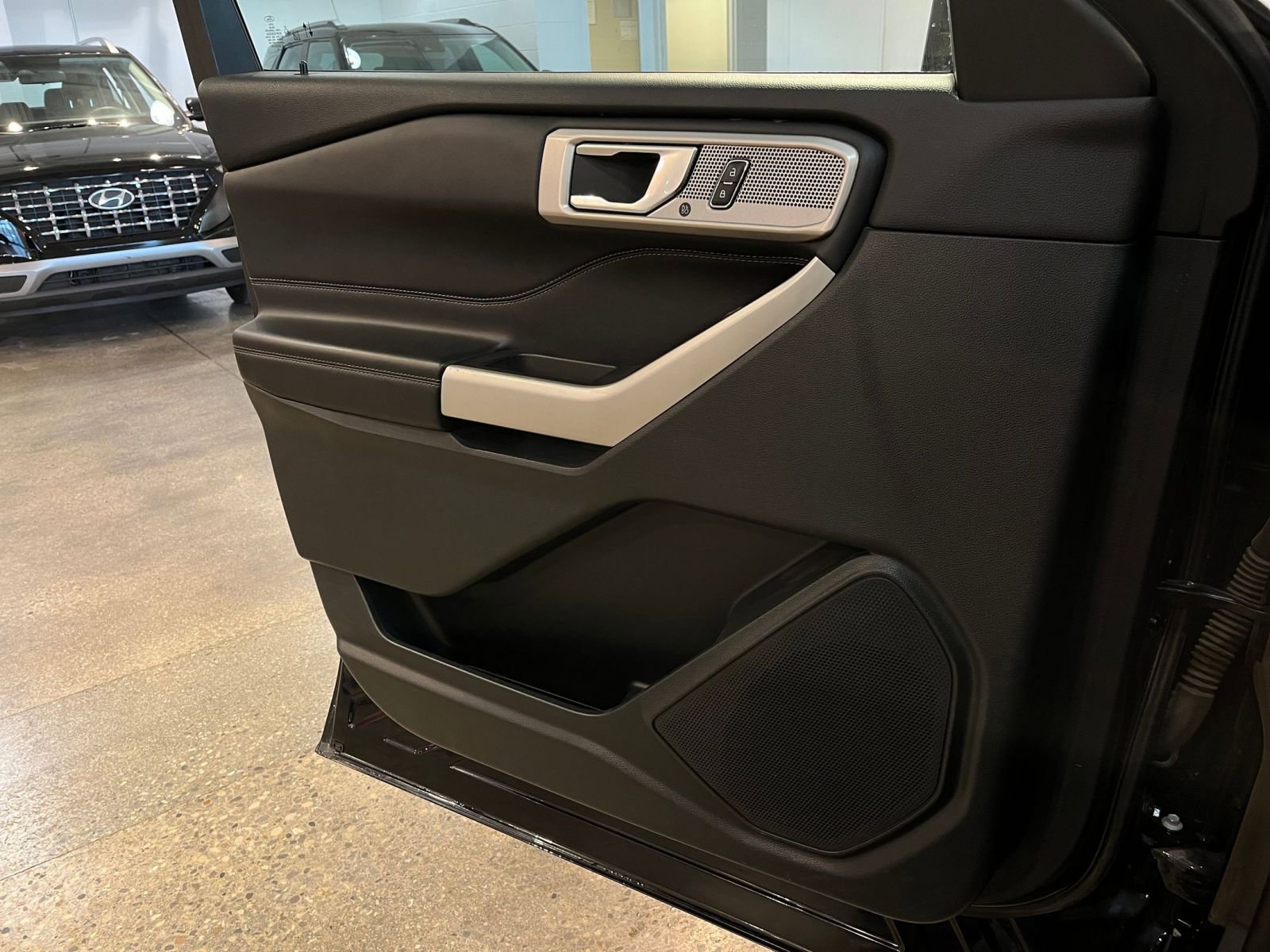 Thumbnail: 2023 Ford Explorer - 20