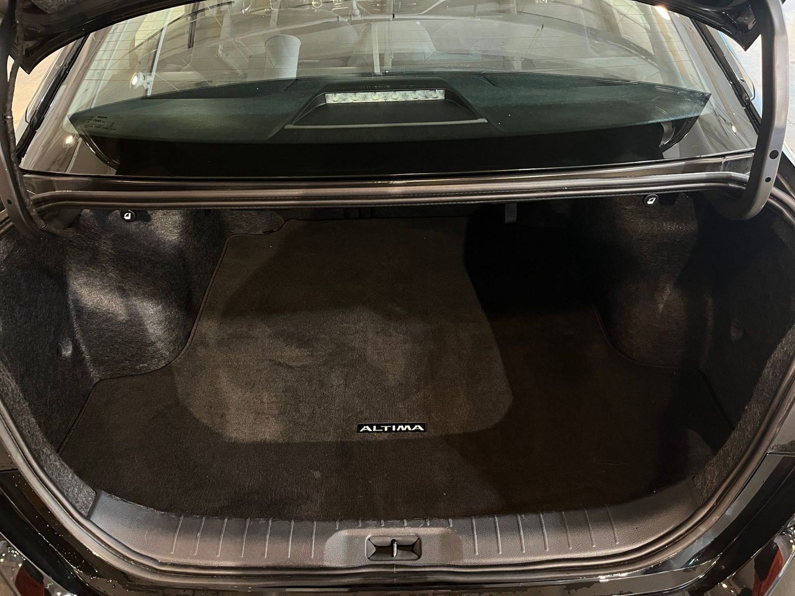 Thumbnail: 2025 Nissan Altima - 31