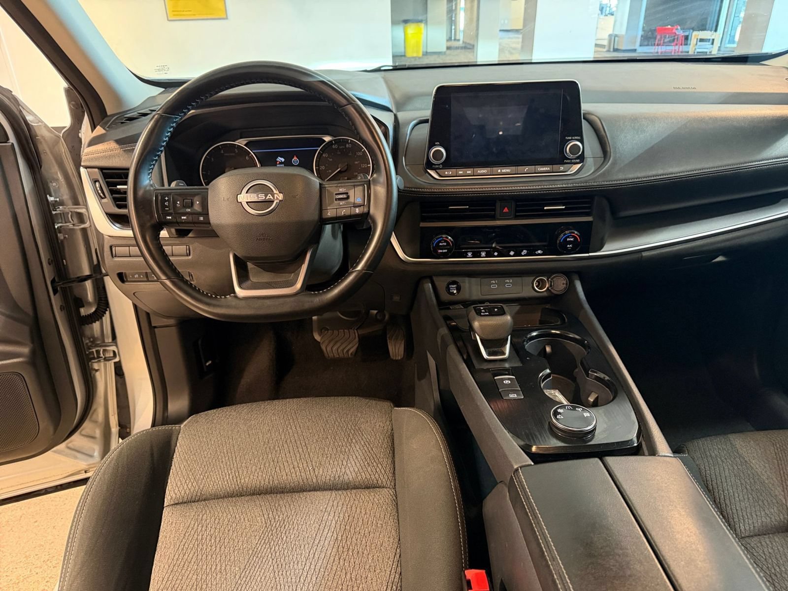 Thumbnail: 2025 Nissan Rogue - 34