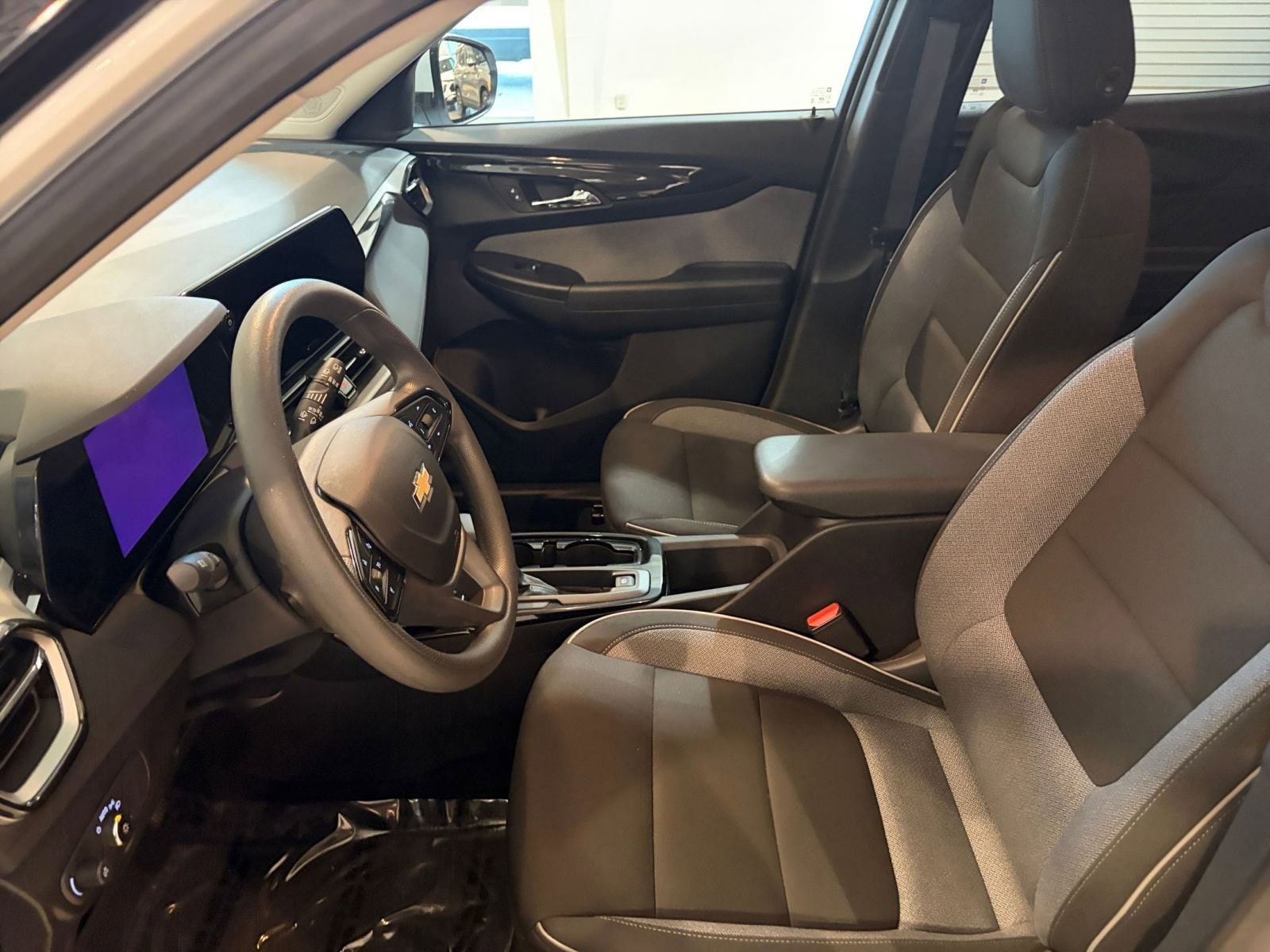 Thumbnail: 2025 Chevrolet TrailBlazer - 24