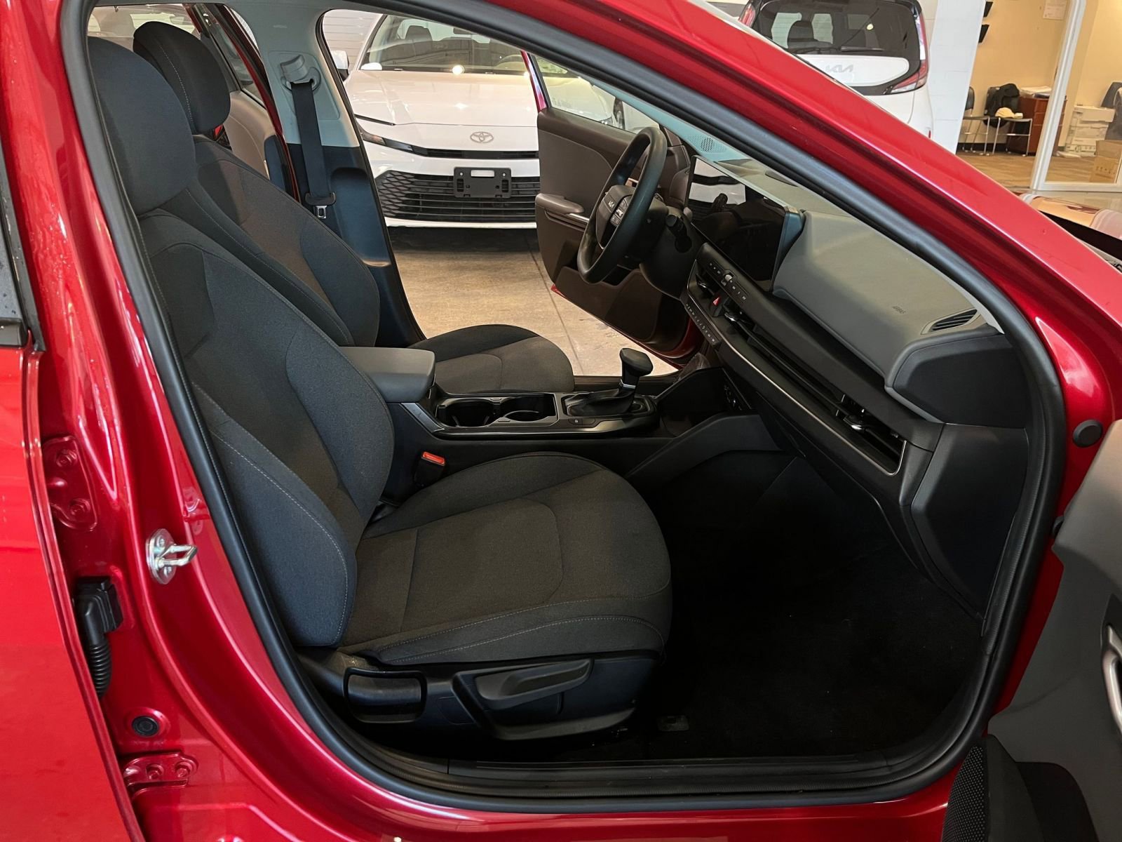 Thumbnail: 2025 Kia K4 - 35