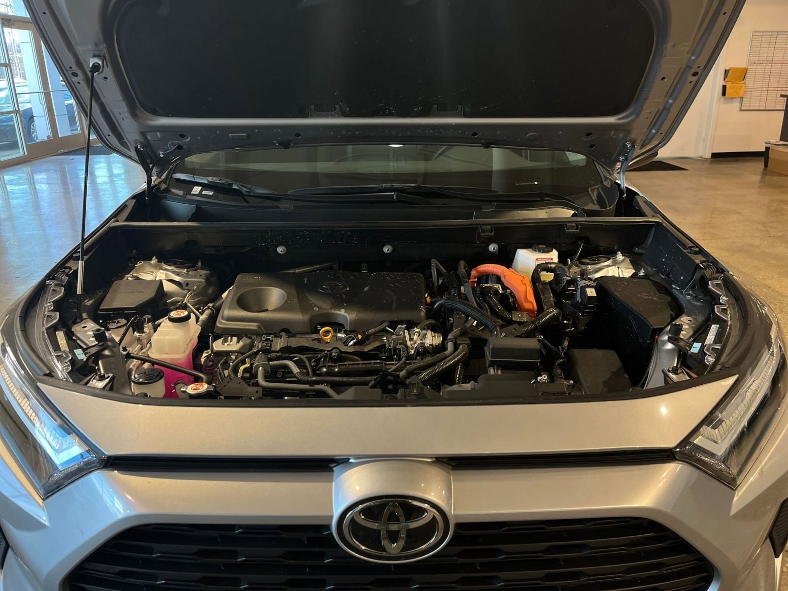 Thumbnail: 2025 Toyota RAV4 - 31