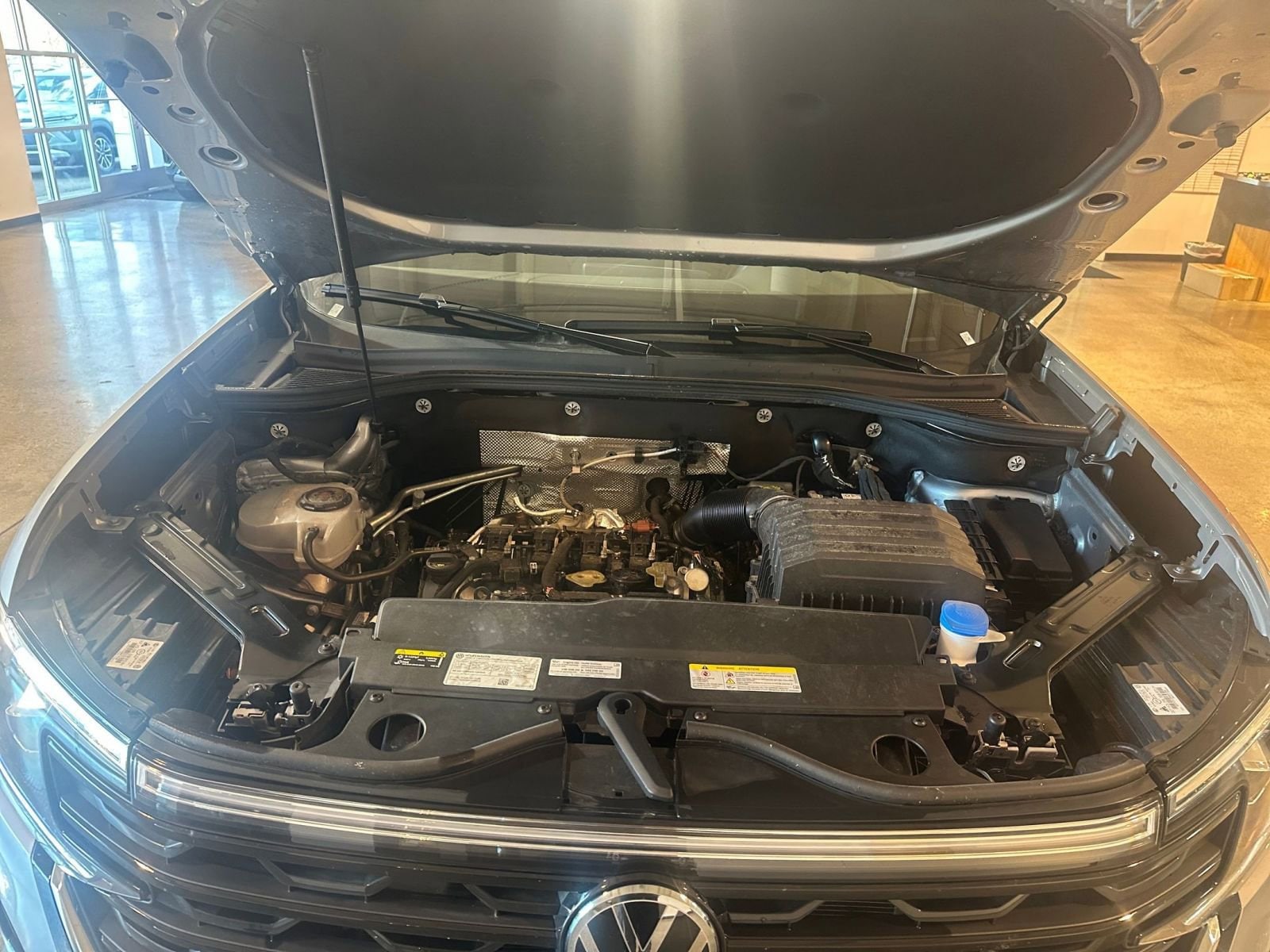 Thumbnail: 2025 Volkswagen Atlas - 32