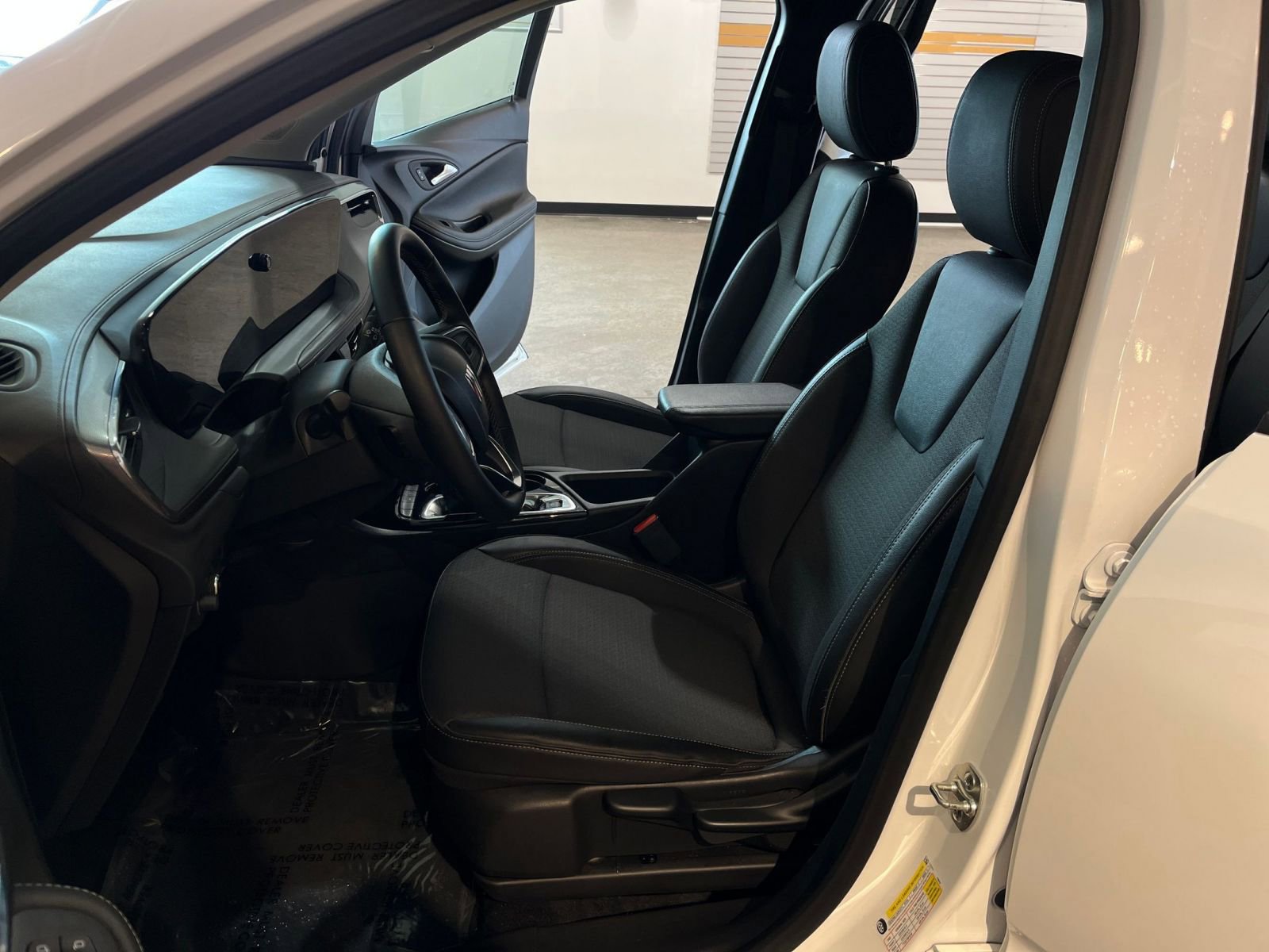 Thumbnail: 2025 Buick Encore GX - 25