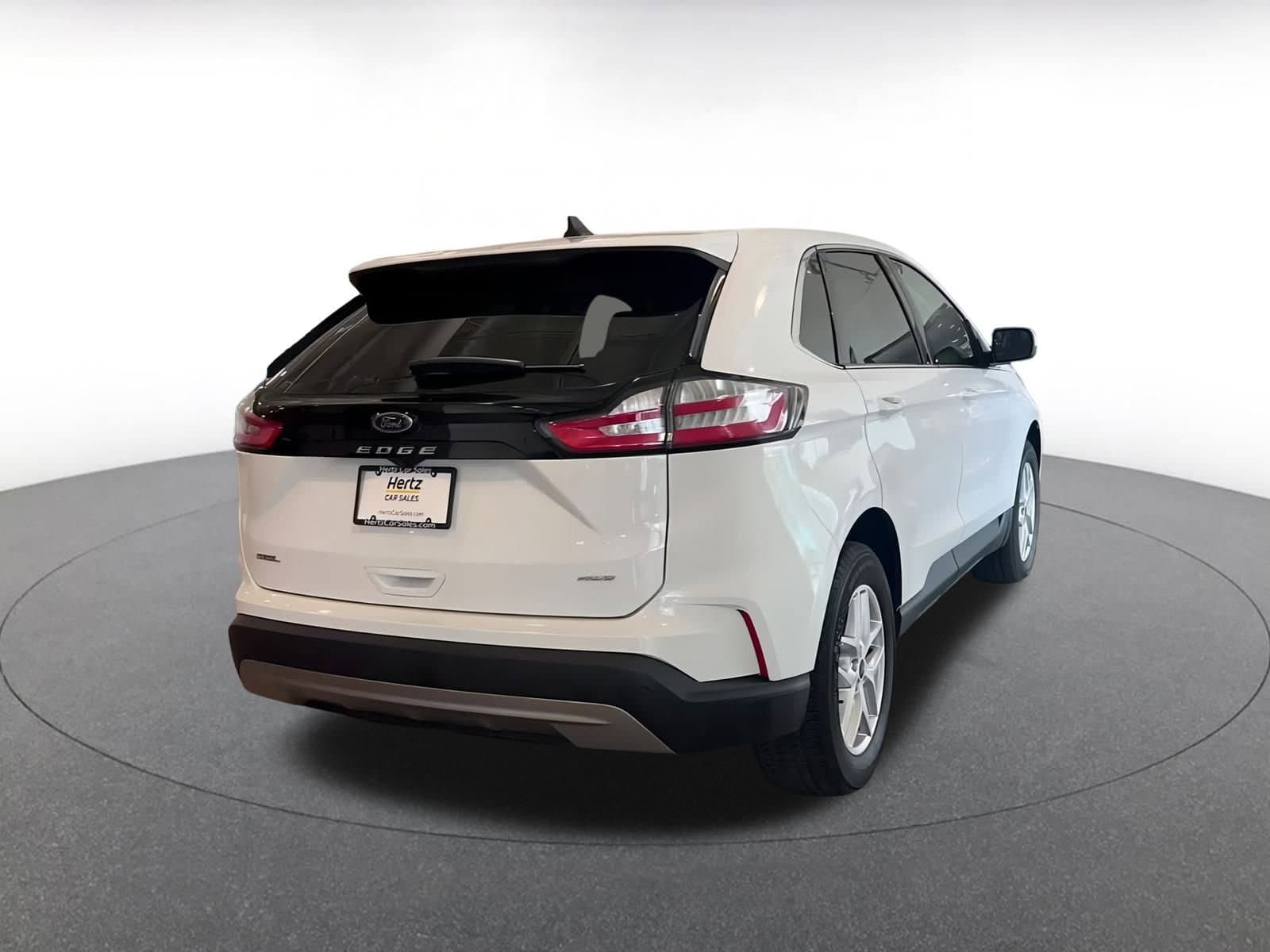 Thumbnail: 2023 Ford Edge - 12
