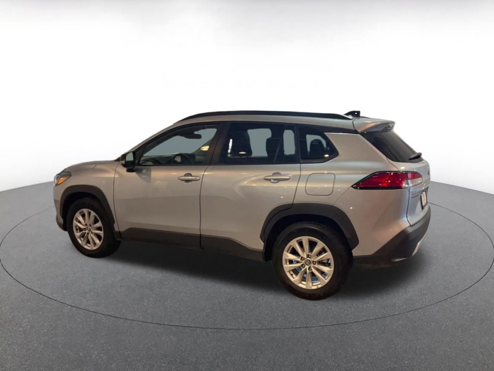 Thumbnail: 2025 Toyota Corolla Cross - 10