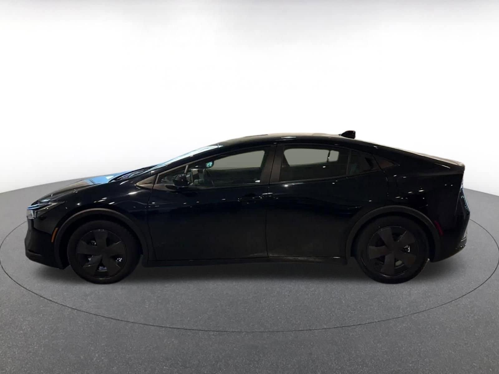 Thumbnail: 2025 Toyota Prius - 9