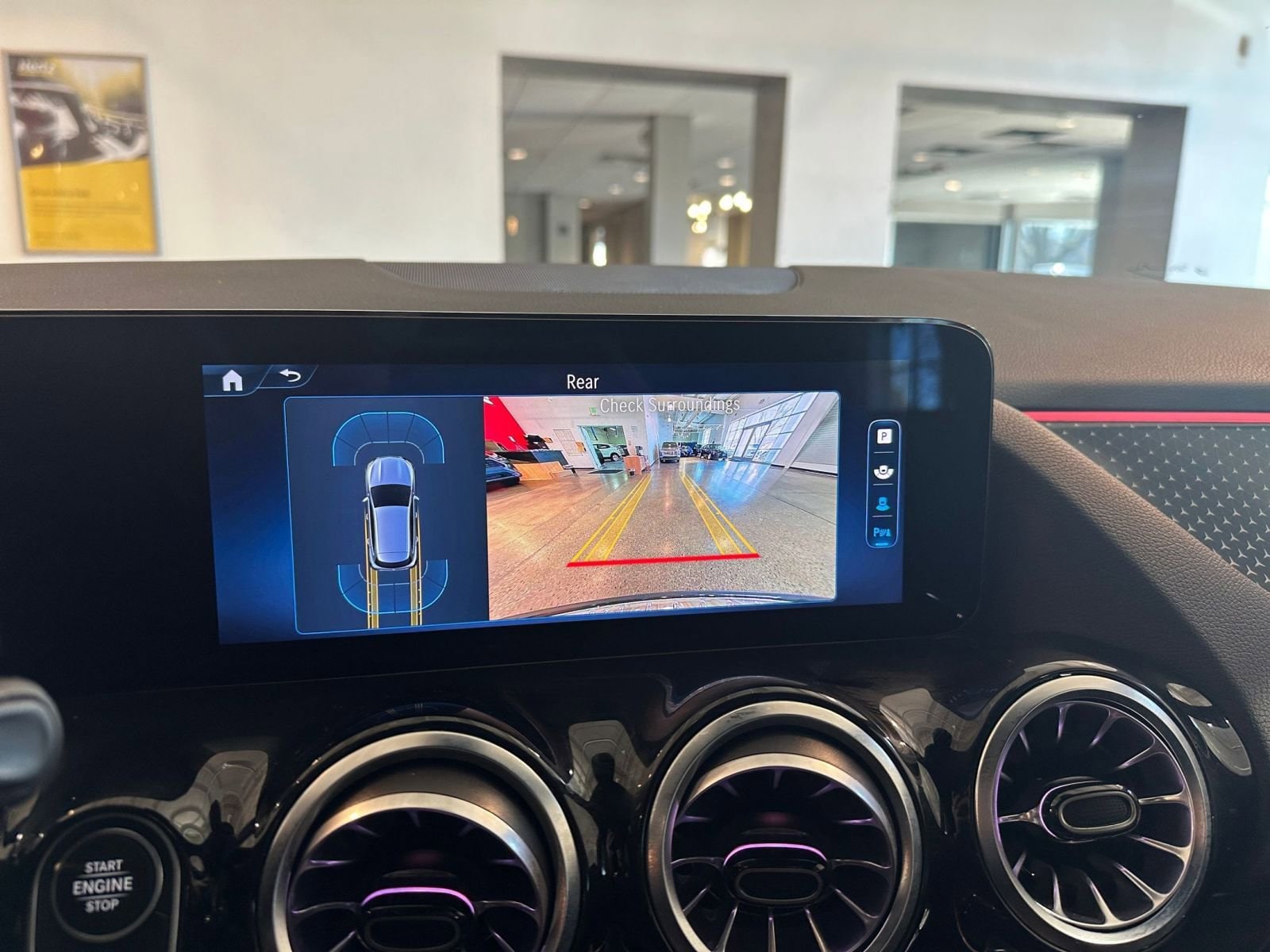 Thumbnail: 2025 Mercedes-Benz GLA - 17