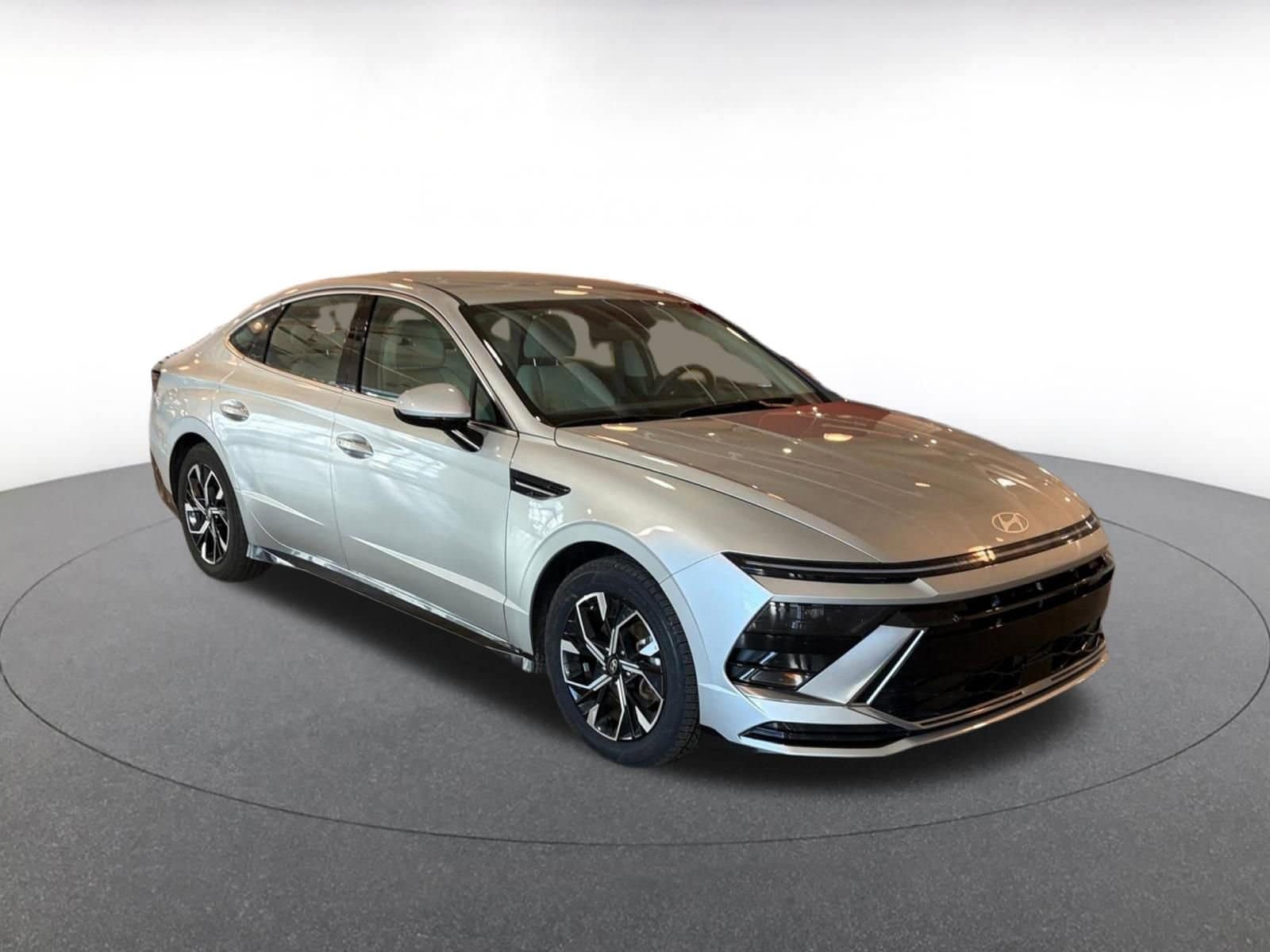 Thumbnail: 2025 Hyundai Sonata - 1