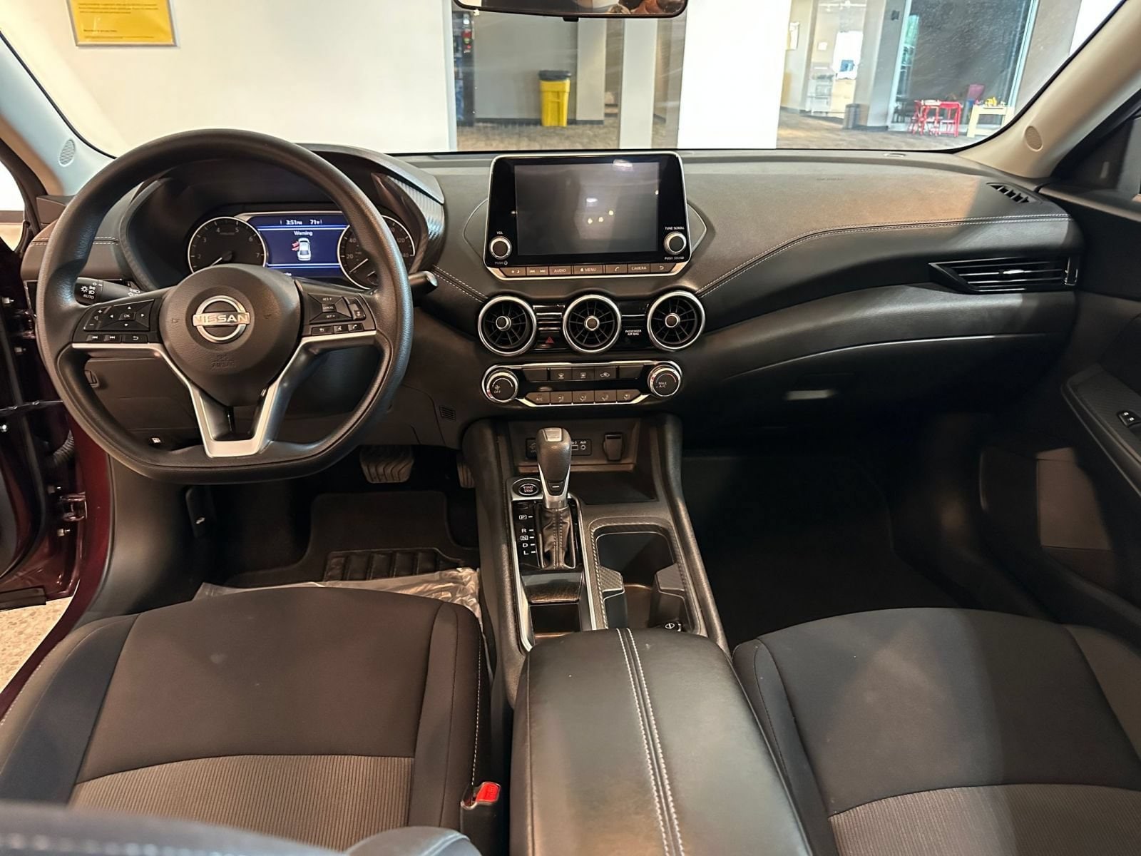 Thumbnail: 2025 Nissan Sentra - 32
