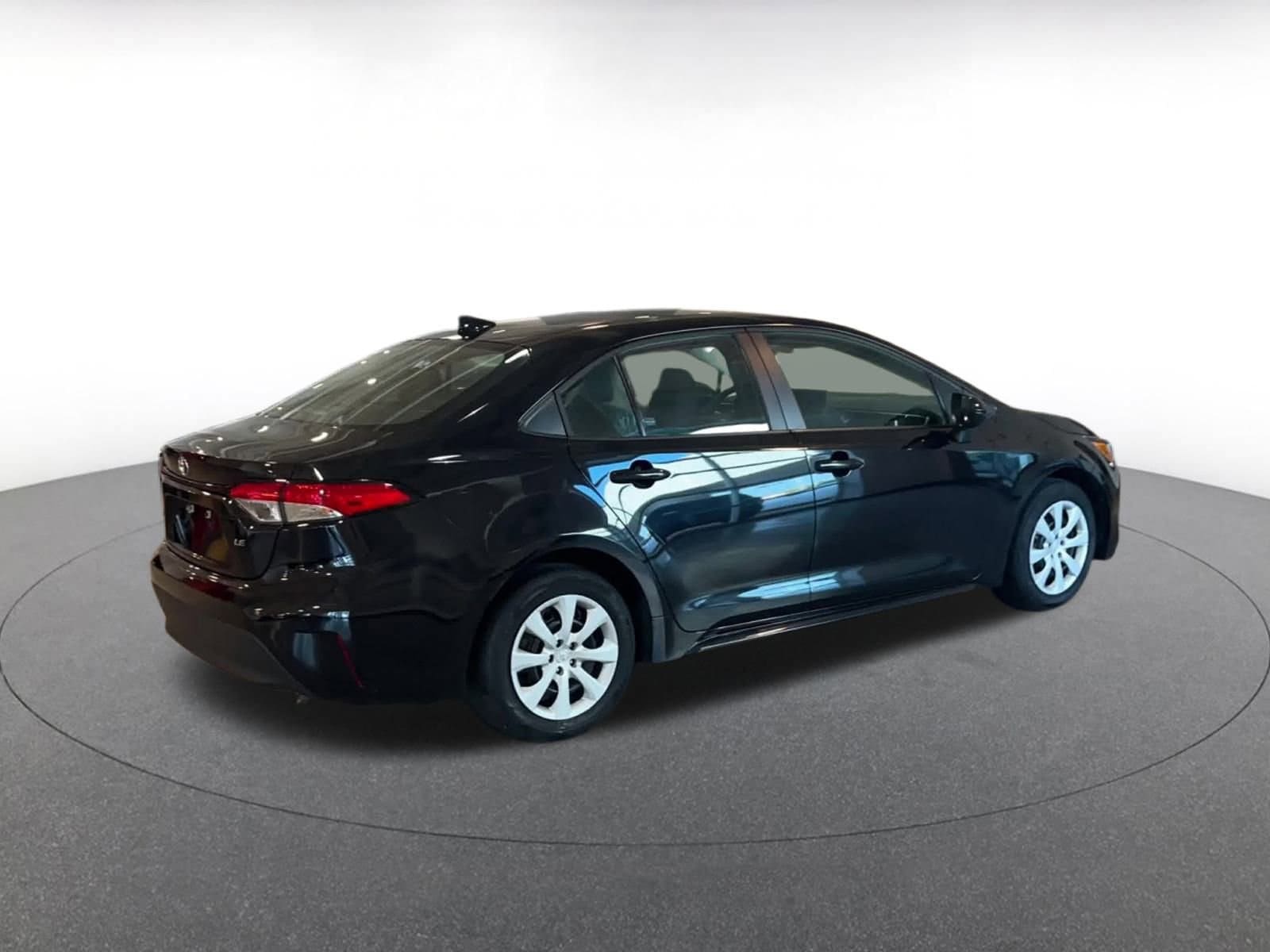 Thumbnail: 2024 Toyota Corolla - 15