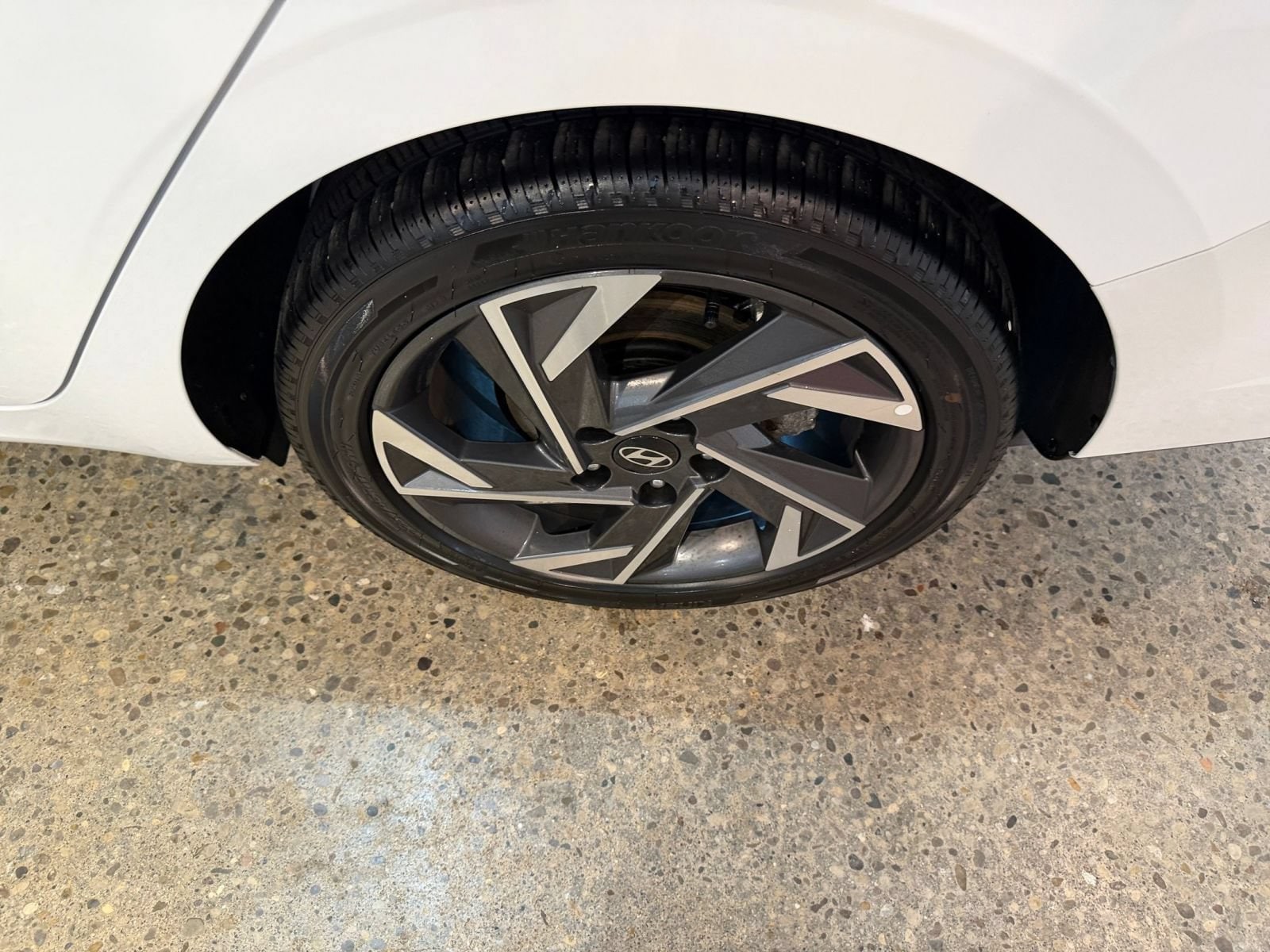 Thumbnail: 2025 Hyundai Elantra - 31