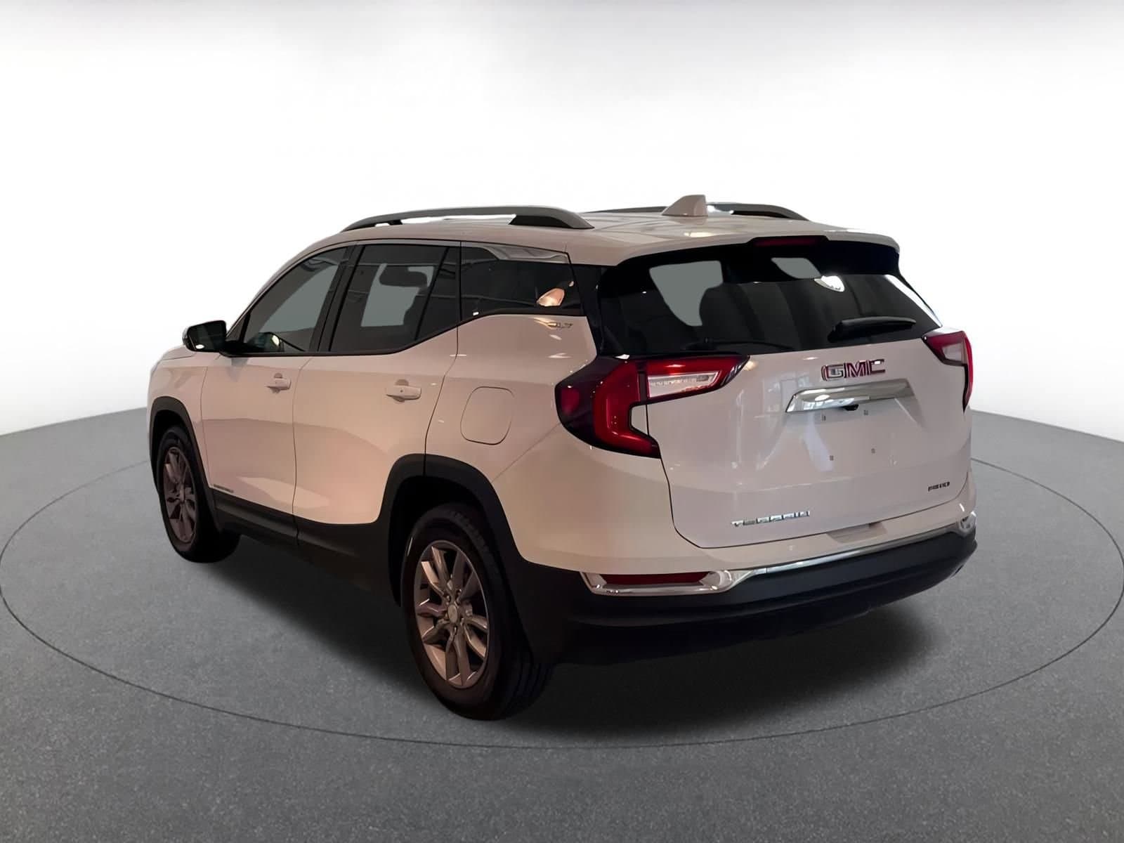 Thumbnail: 2024 GMC Terrain - 11